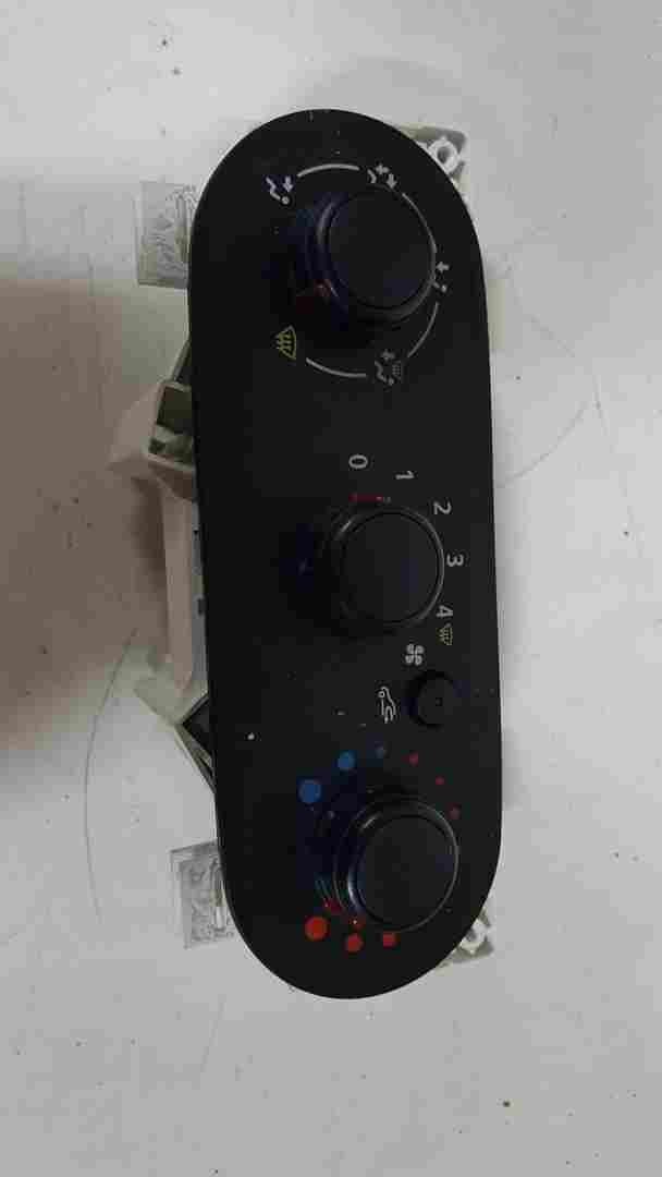 Renault Trafic MK3 2014-2018 Heater Controls Switches Panel
