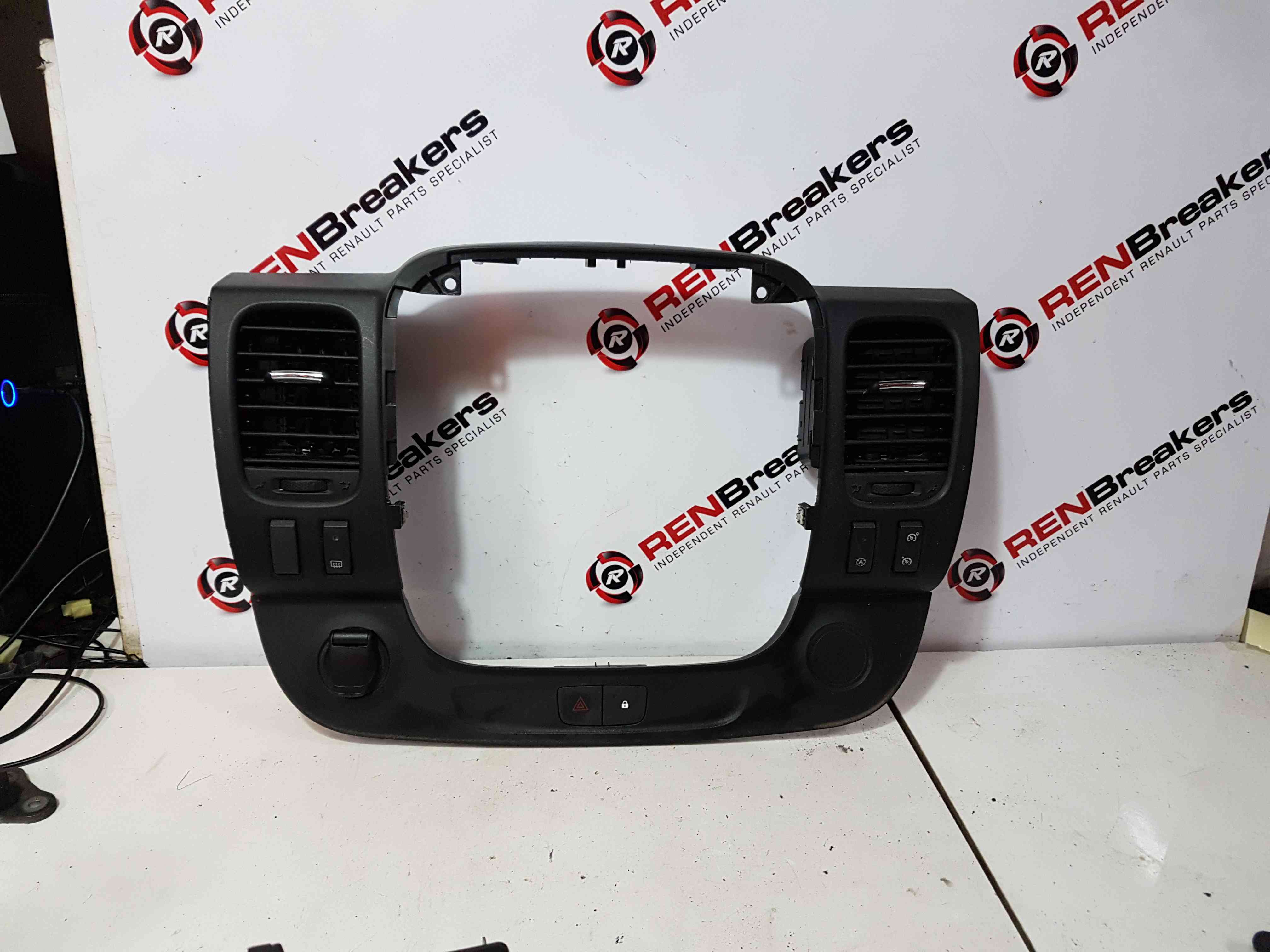 Thumb 9 Renault Trafic MK3 2014-2018 Heater Vents Centre Trim Hazard 682607479R