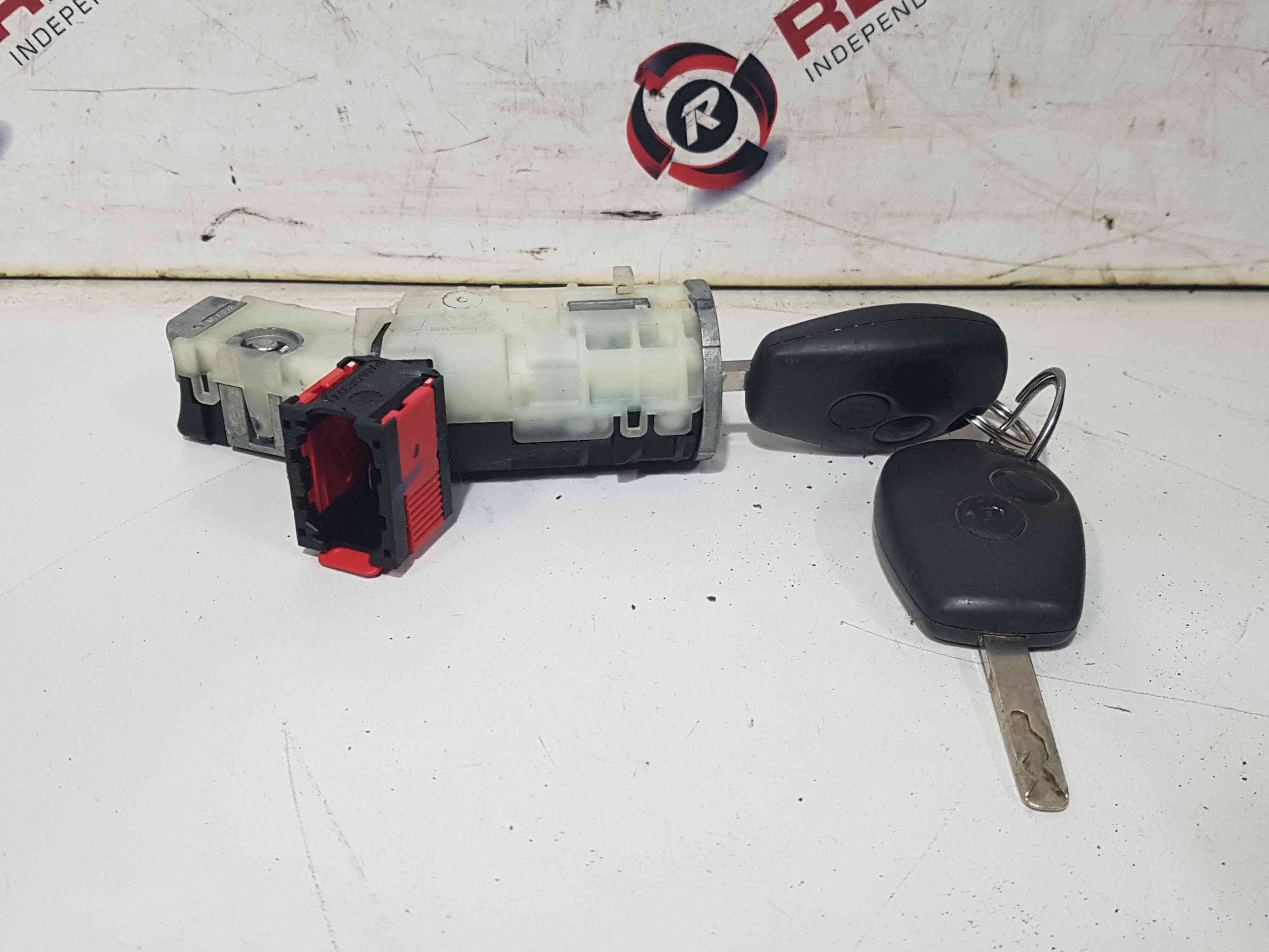 Thumb 2 Renault Trafic MK3 2014-2018 Ignition Barrel + X2 Keys 487009186R
