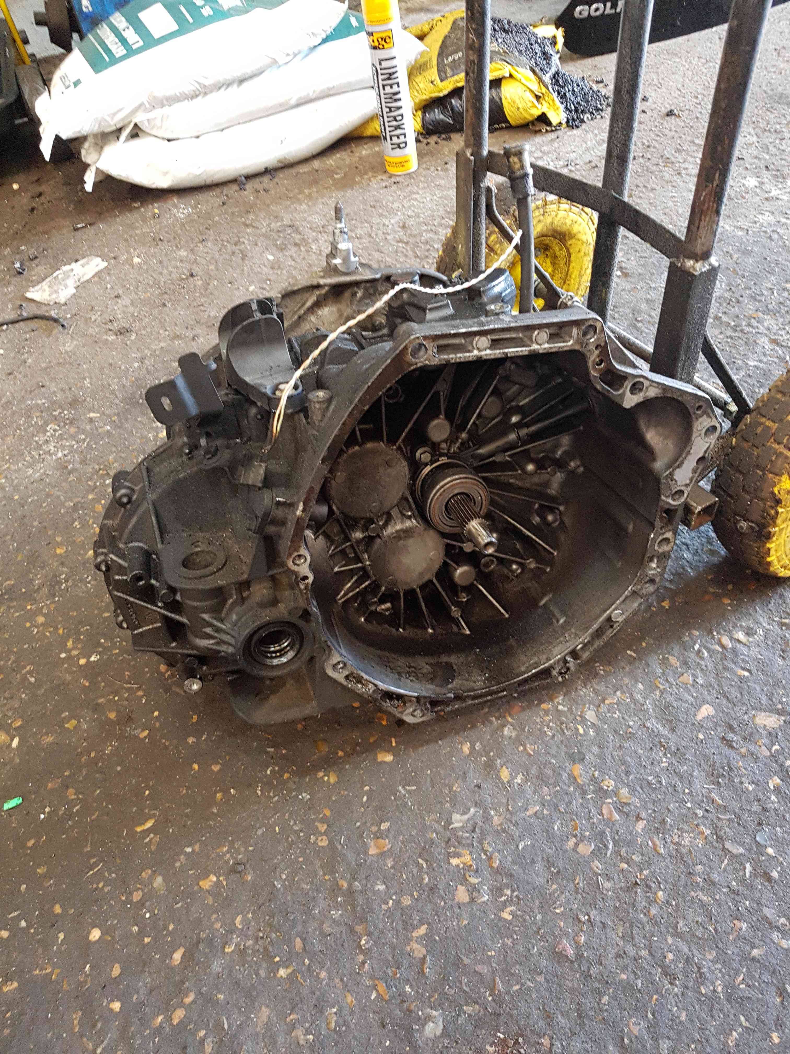 Thumb 3 Renault Trafic MK3 2014-2018 Manual Gearbox PF6 050 Pf6050 6 Speed