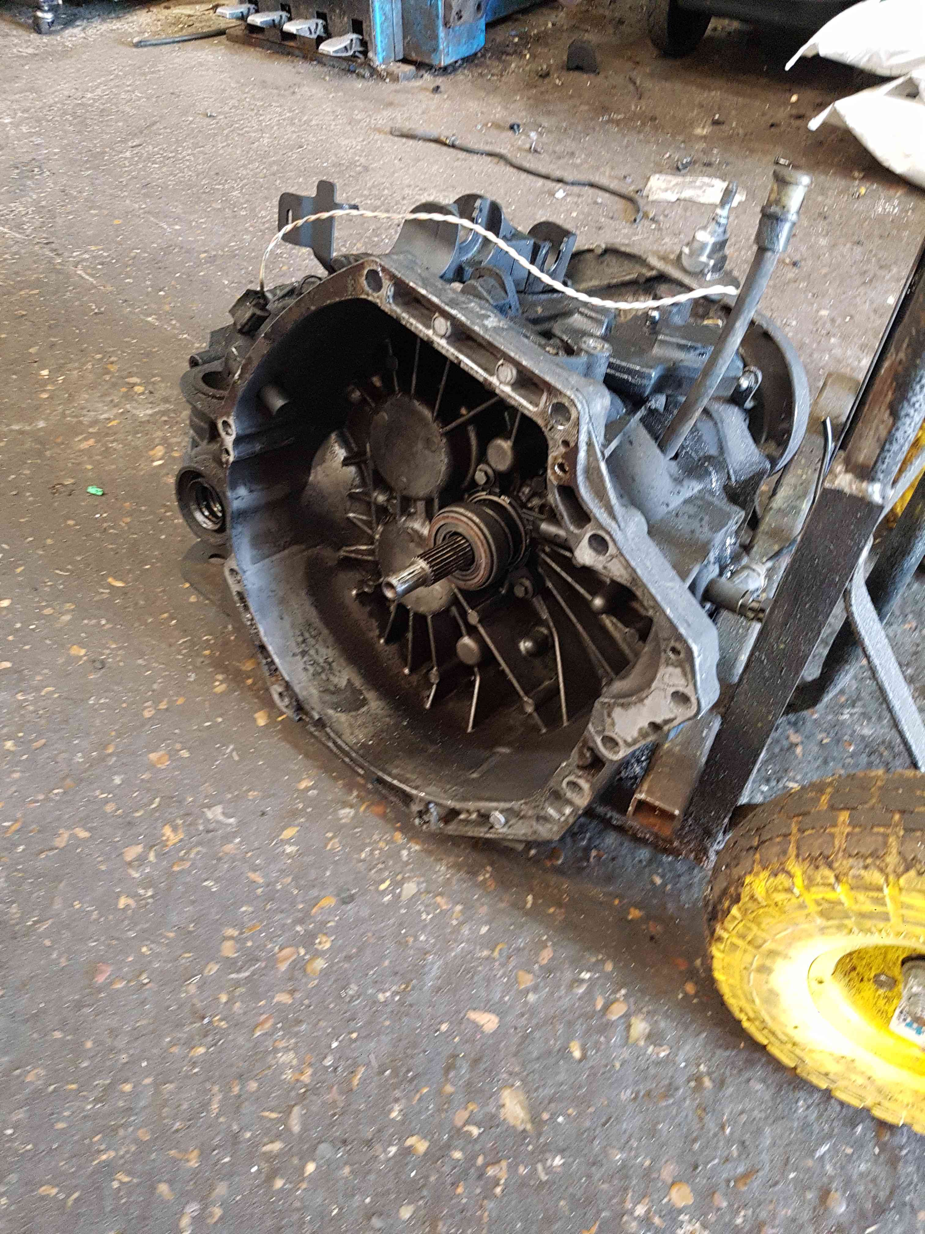 Thumb 8 Renault Trafic MK3 2014-2018 Manual Gearbox PF6 050 Pf6050 6 Speed