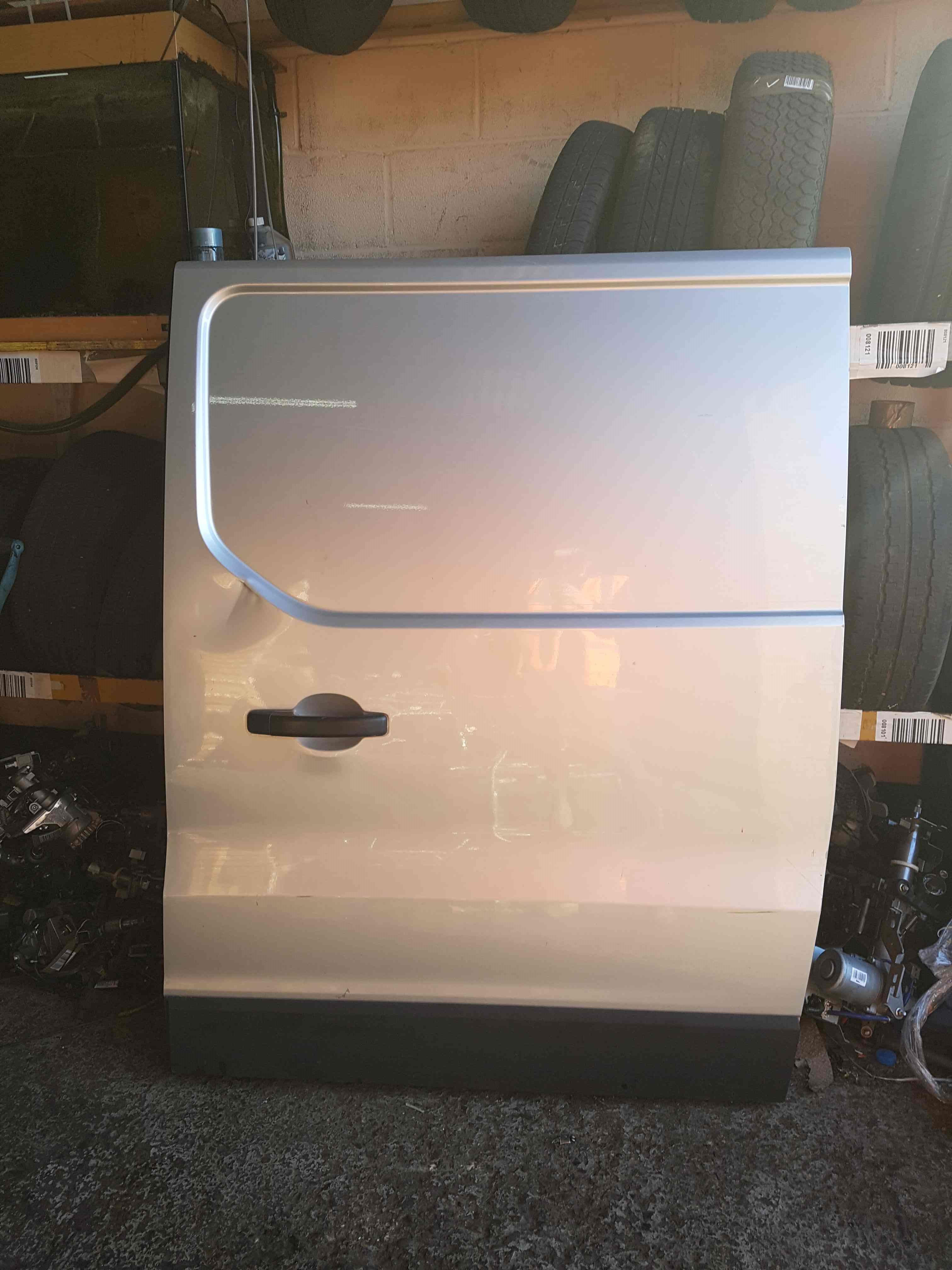 Renault Trafic MK3 2014-2018 Ns Side Sliding Door Silver Ted69