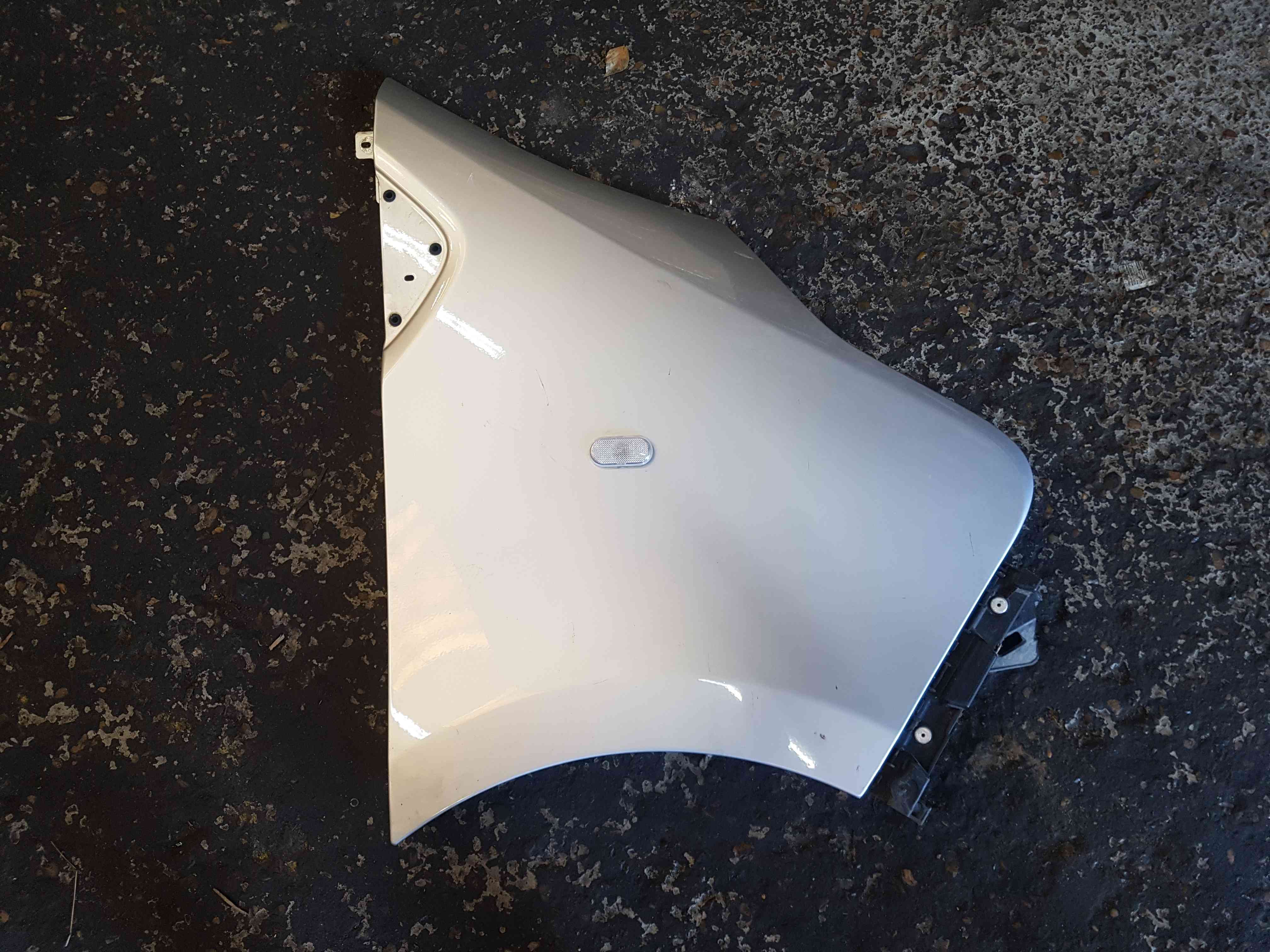 Thumb 5 Renault Trafic MK3 2014-2018 OSF Os Wing Panel Silver Ted69  
