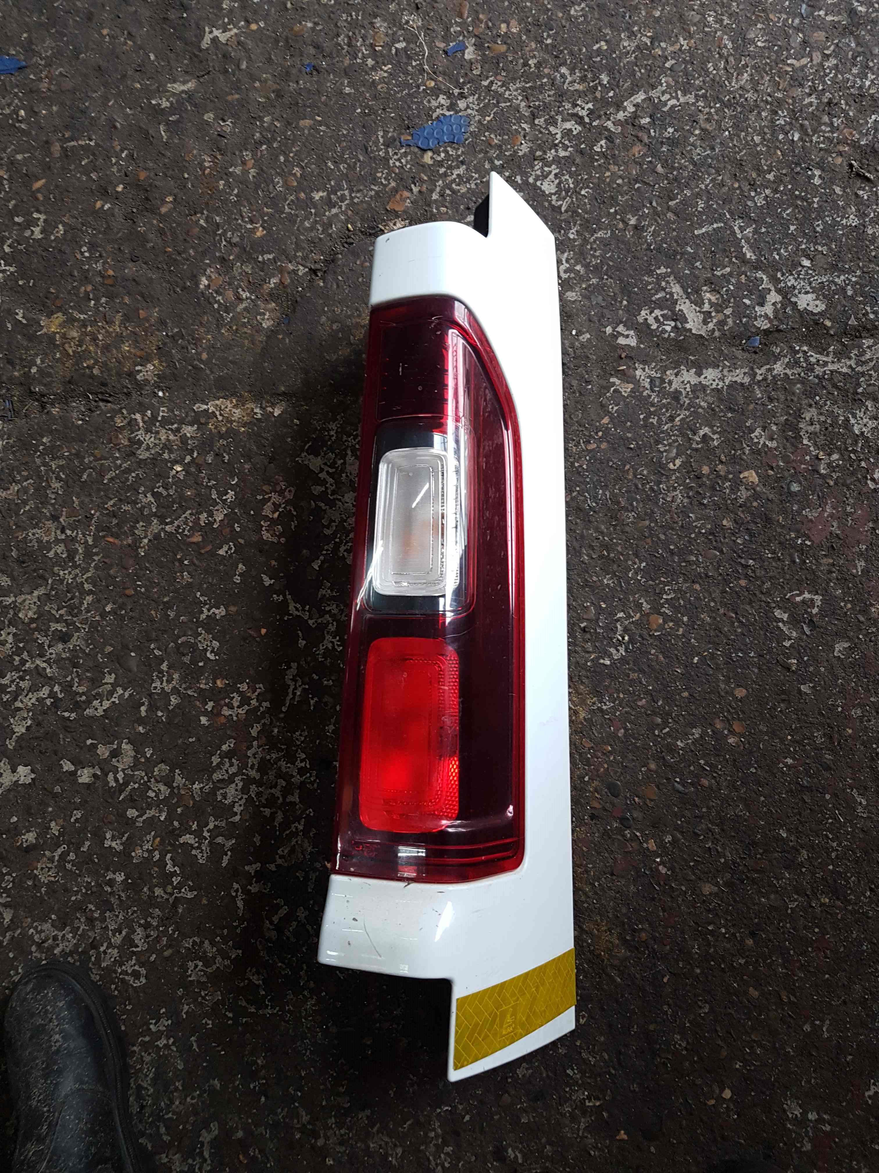 Thumb 11 Renault Trafic MK3 2014-2018 OSR Os Rear Brake Tail Light Drivers Side Surround