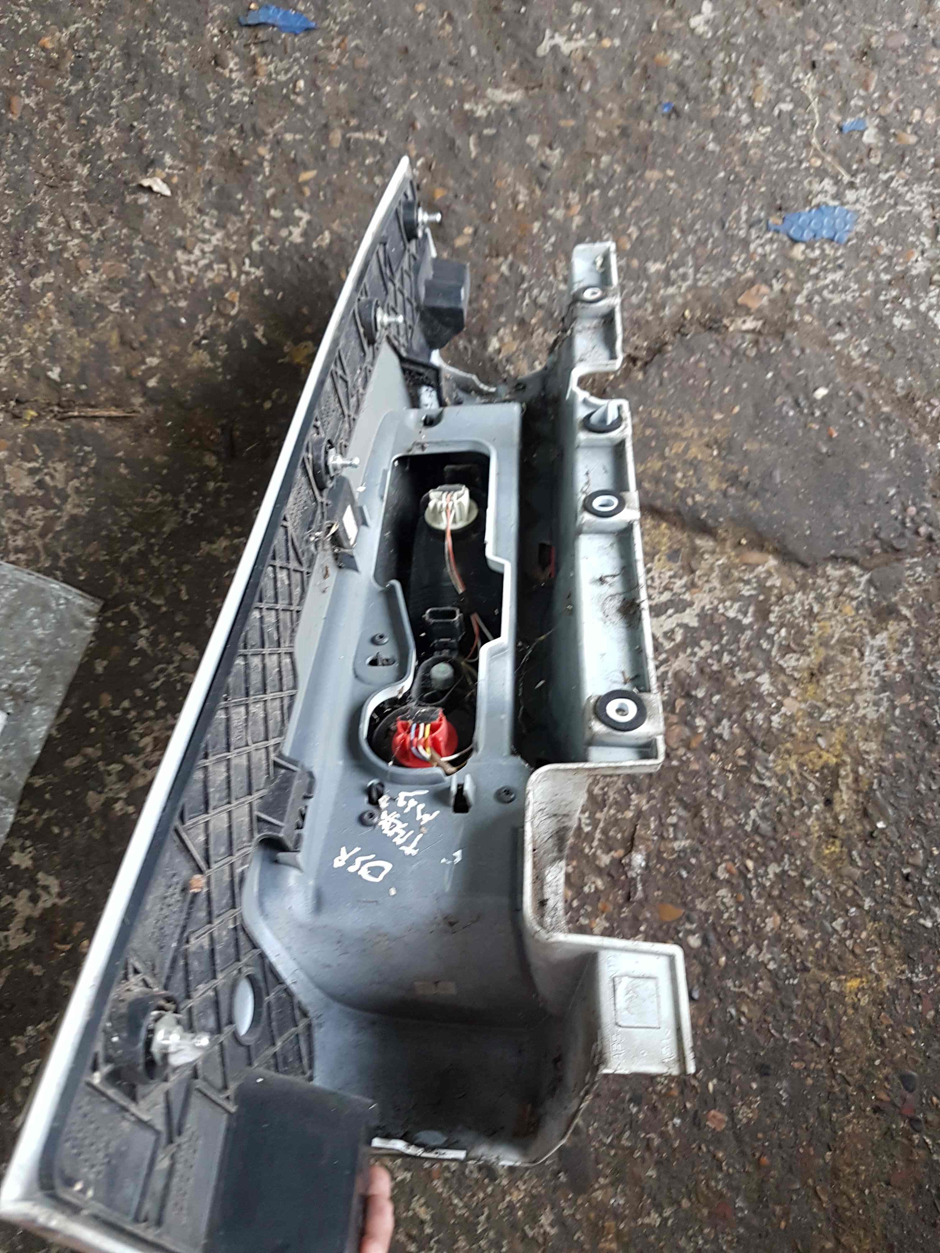 Thumb 7 Renault Trafic MK3 2014-2018 OSR Os Rear Brake Tail Light Drivers Side Surround