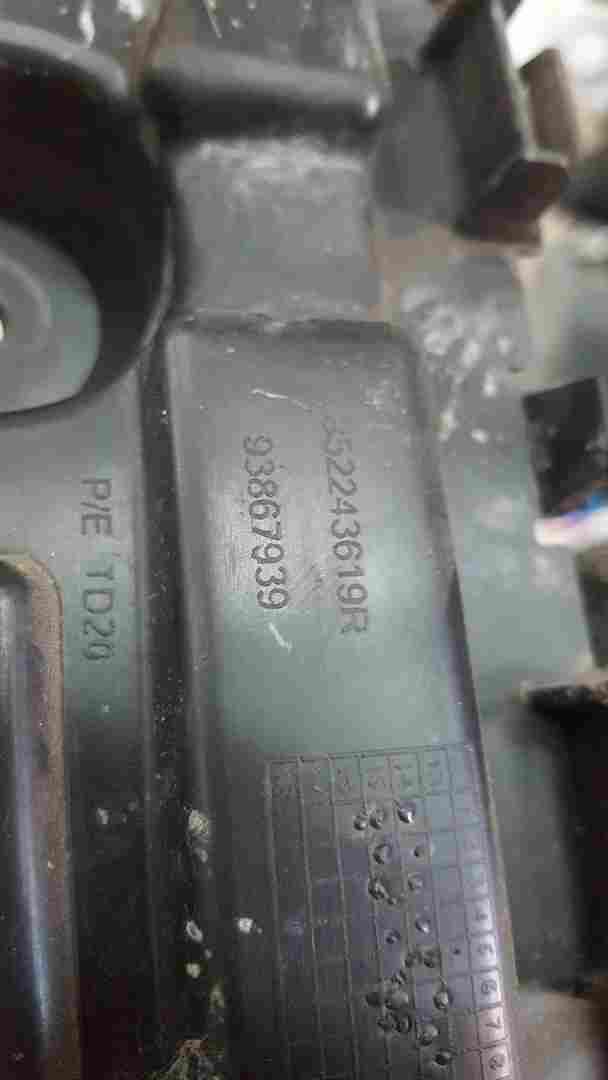 Thumb 6 Renault Trafic MK3 2014-2018 OSR Rear Bumper Bracket 852243619R