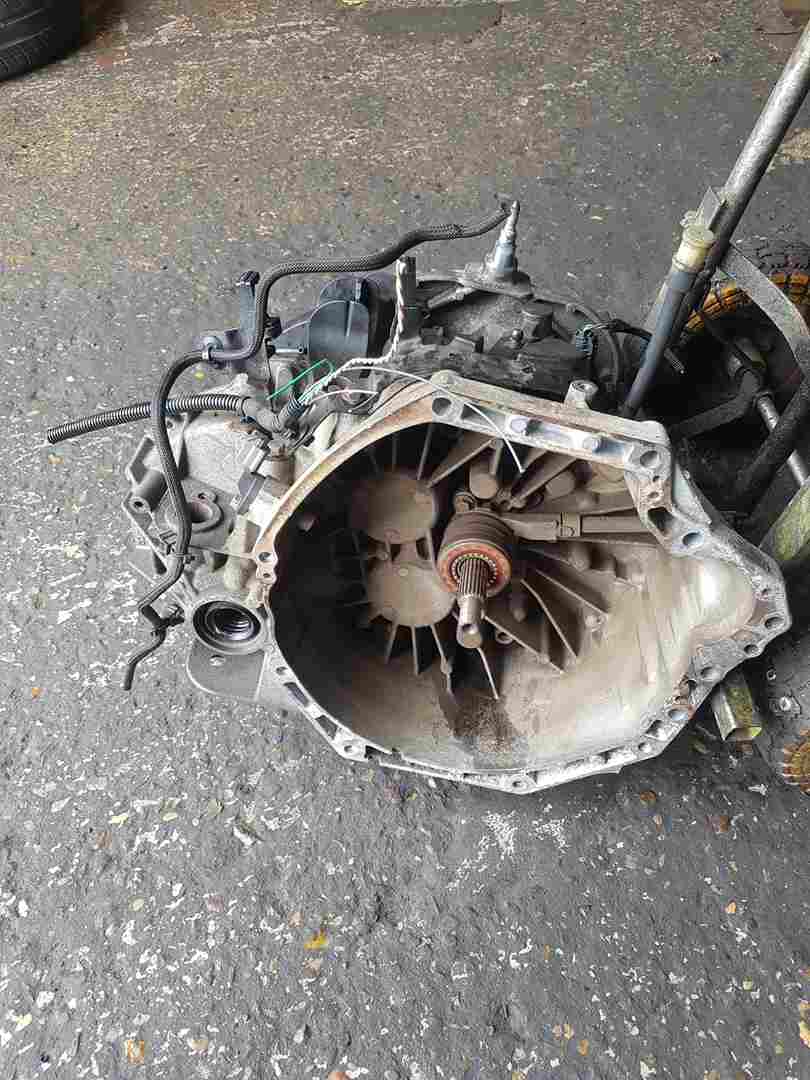 Renault Trafic MK3 2014-2018 Pf6040 Gearbox PF6 040 6 Speed