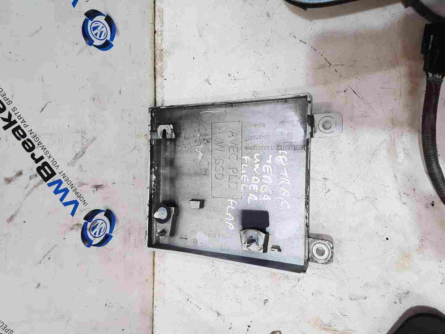 Thumb 3 Renault Trafic MK3 2014-2018 Pillar B Trim Under Fuel Flap Trim 788287806R