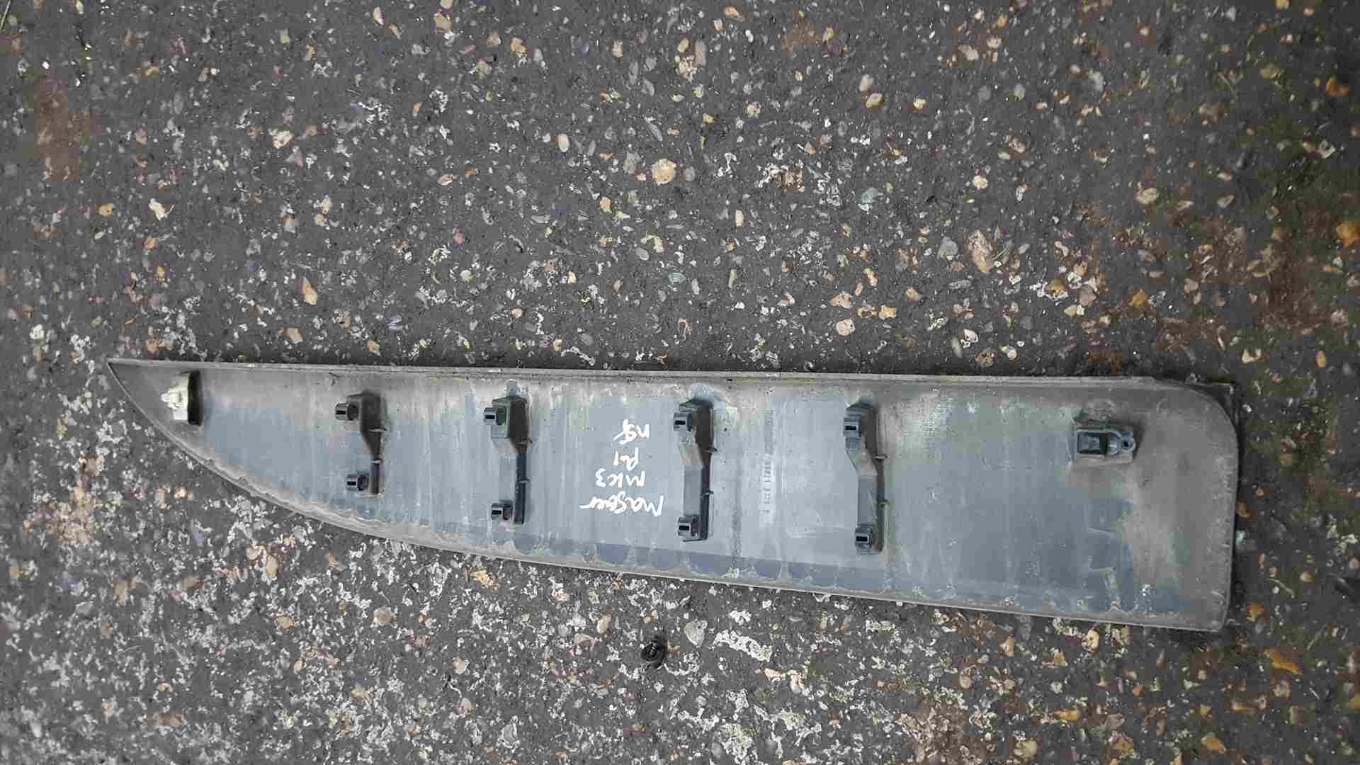 Thumb 7 Renault Trafic MK3 2014-2018 Renault Traffic Left NSF Door Moulding 808213720R