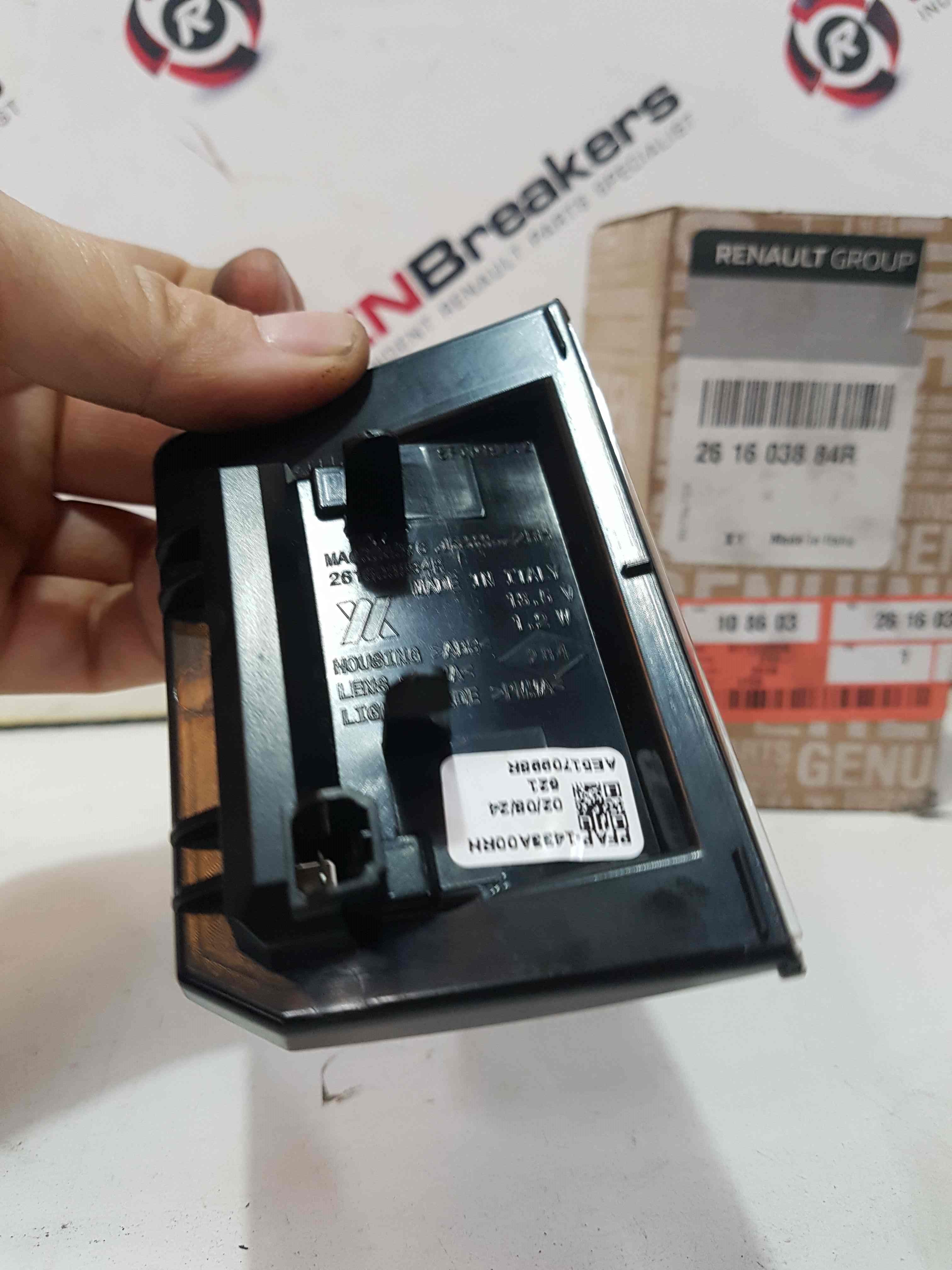 Thumb 4 Renault Trafic MK3 2014-2018 Right OSF Right Indicator Clear LED Light Lamp 