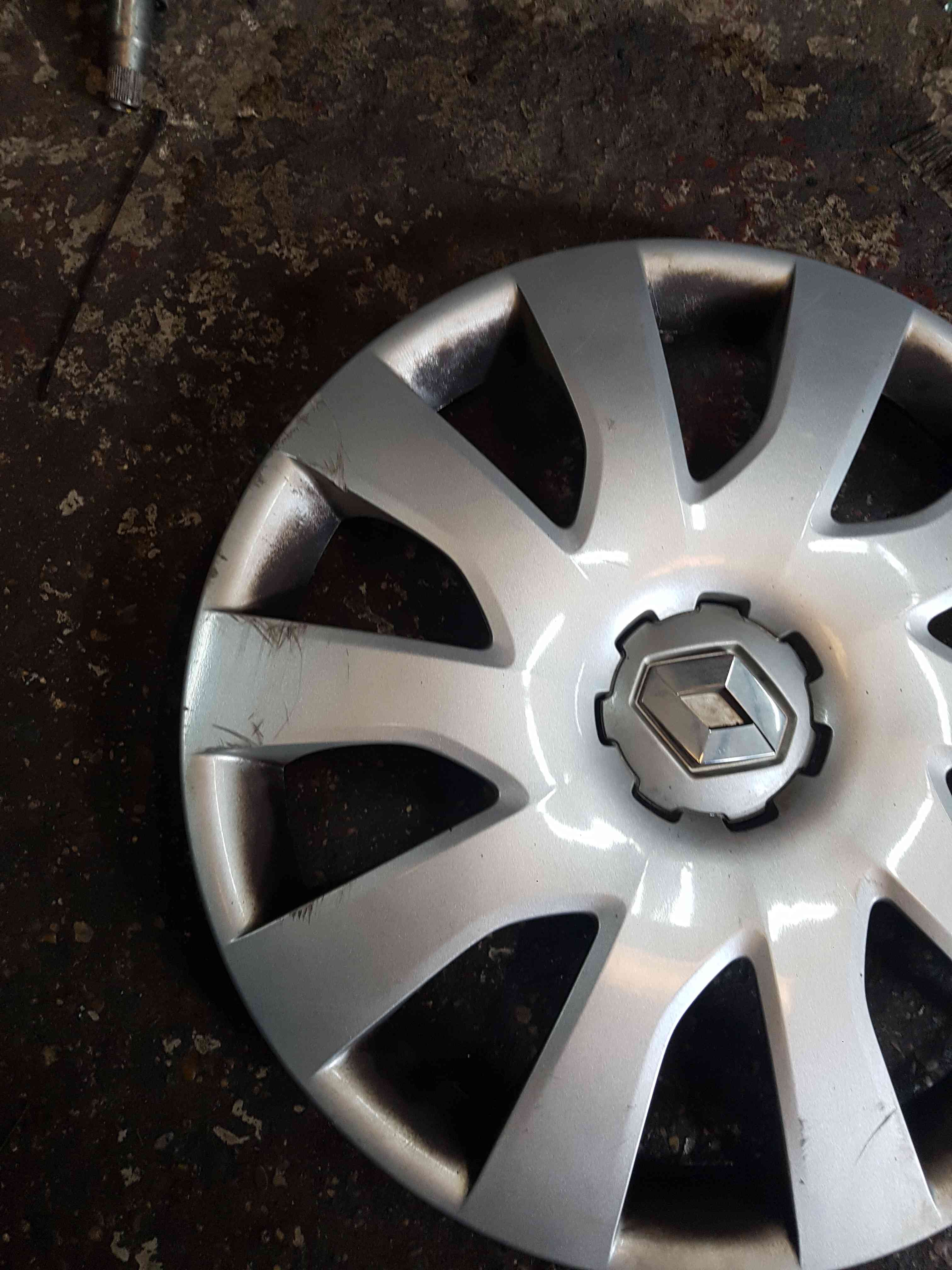 Thumb 3 Renault Trafic MK3 2014-2018 Trafic 16 Steel Wheel Trim 403156650R X1
