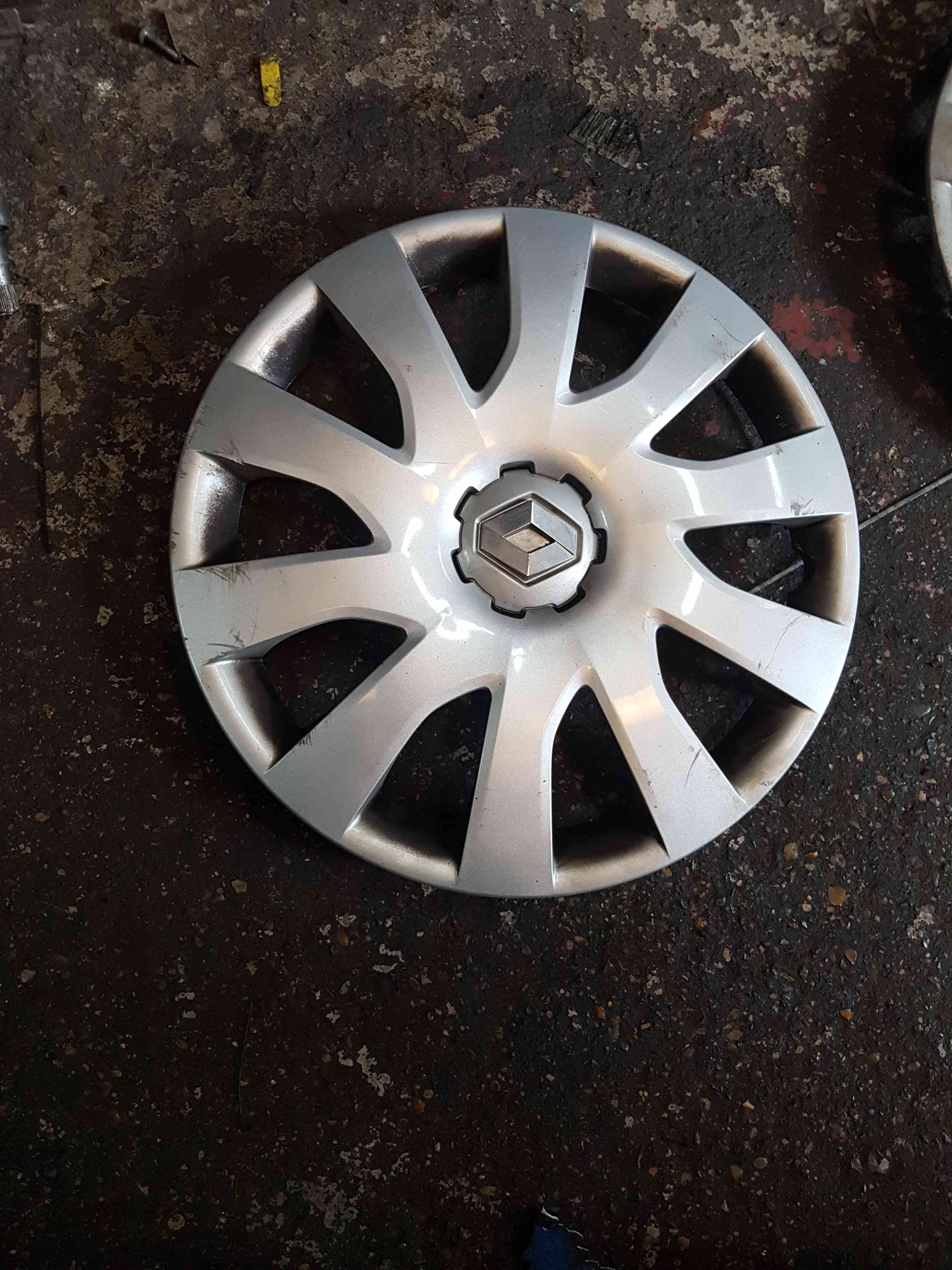 Thumb 7 Renault Trafic MK3 2014-2018 Trafic 16 Steel Wheel Trim 403156650R X1