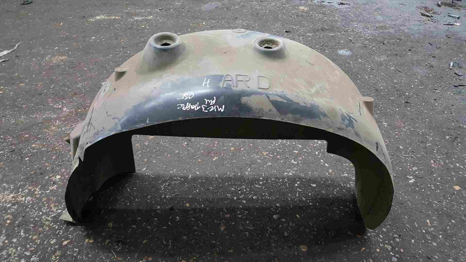 Renault Trafic MK3 2014-2018 OSR Wheel Arch Liner Plastic Dust Cover 767481698R