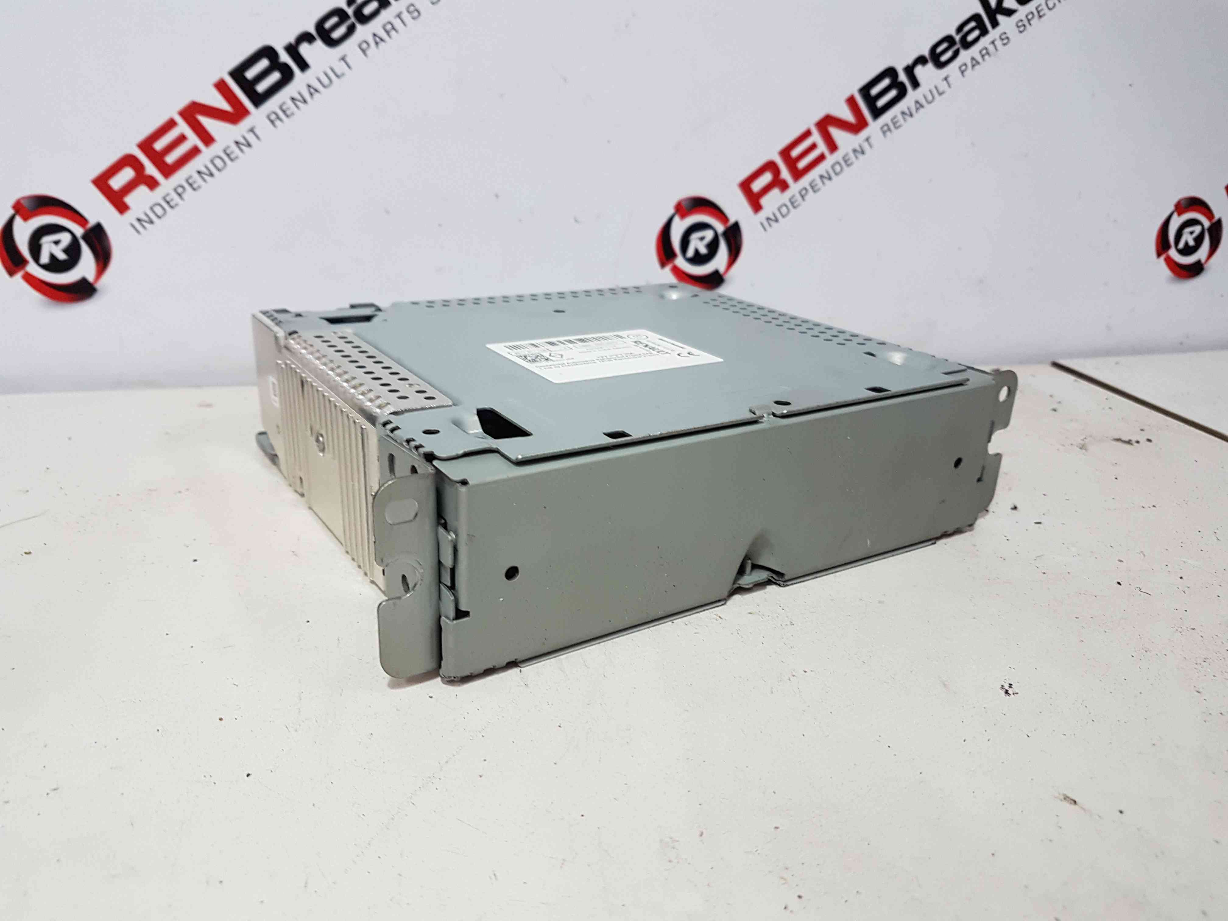 Thumb 2 Renault Trafic MK3 2014-2019  SAT Nav Player Radio 281151114R
