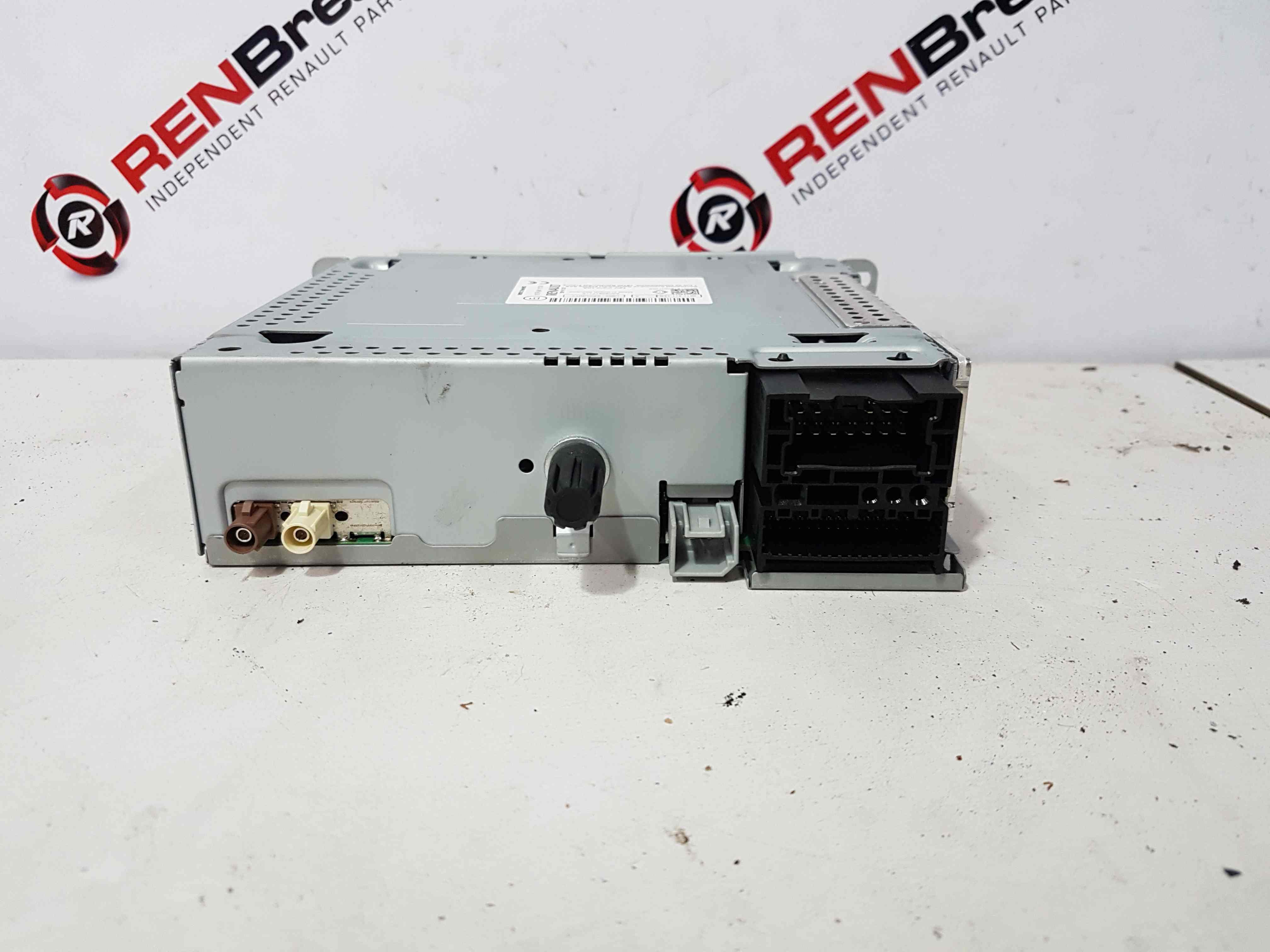 Thumb 5 Renault Trafic MK3 2014-2019  SAT Nav Player Radio 281151114R