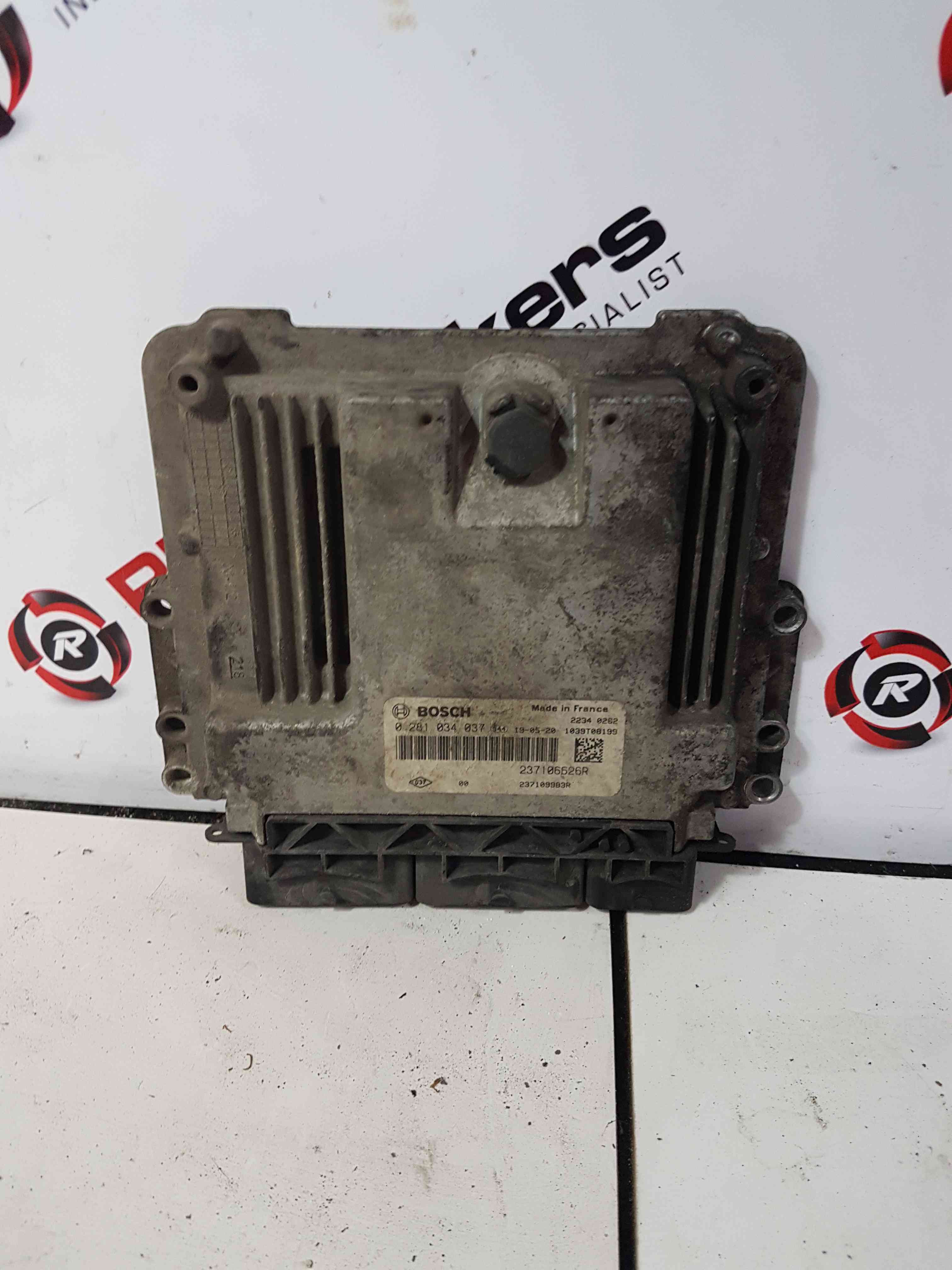 Thumb 2 Renault Trafic MK3 2014-2019 1.6 DCI Engine ECU 237106626R 237109983R
