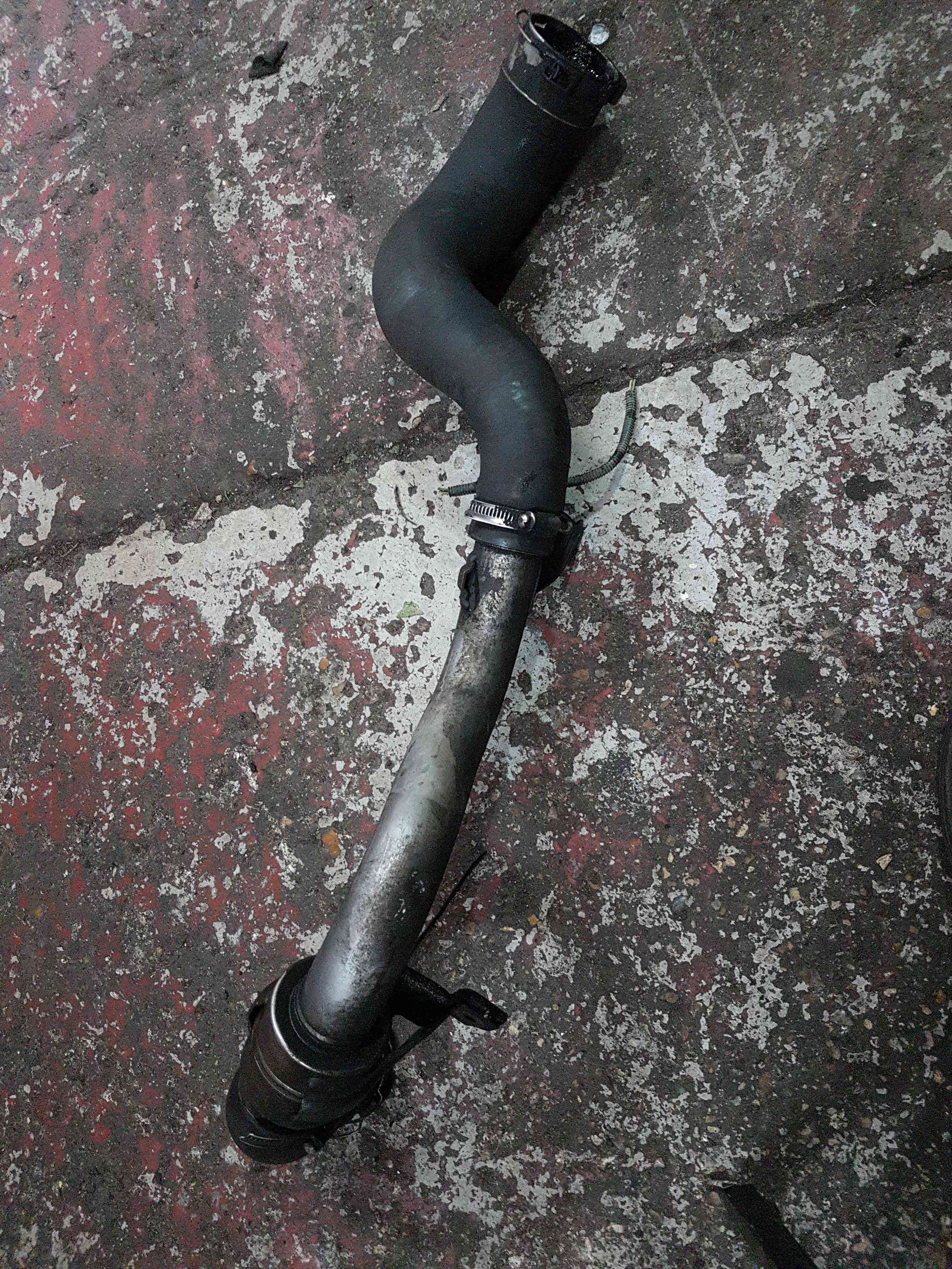 Thumb 3 Renault Trafic MK3 2014-2019 1.6 DCI Intercooler Hose Pipe R9M 452