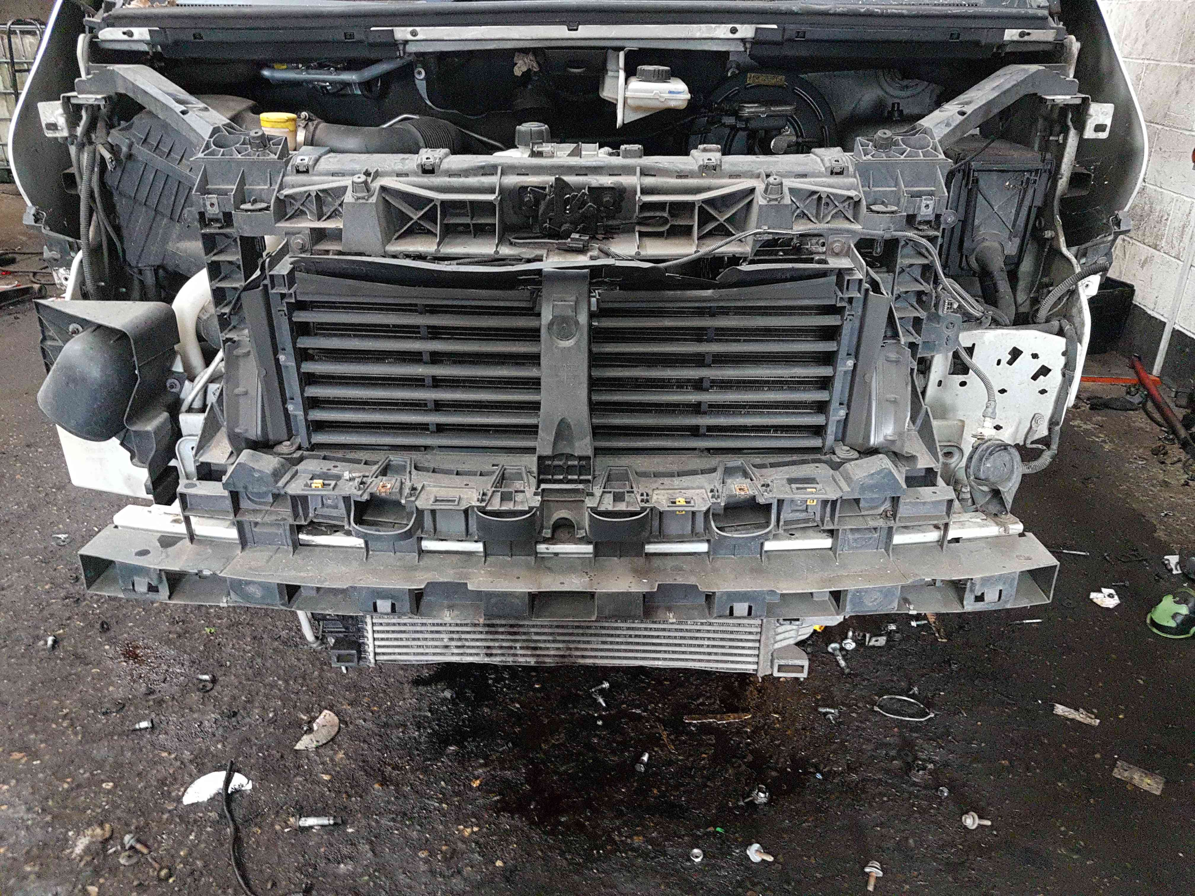 Thumb 3 Renault Trafic MK3 2014-2019 1.6 DCI Rad Pack Radiator Plastics Intercooler