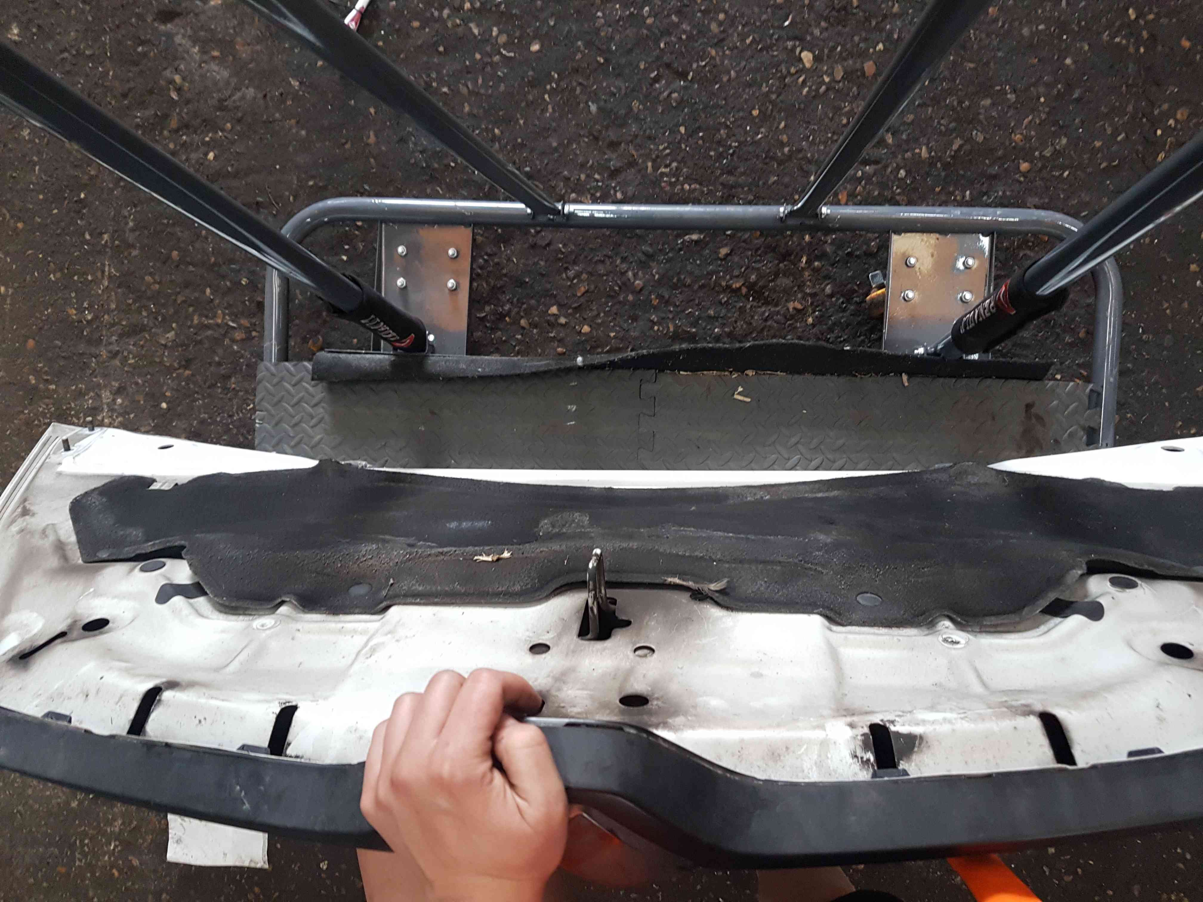 Thumb 7 Renault Trafic MK3 2014-2019 Front Bumper Wing ICE White Ov369