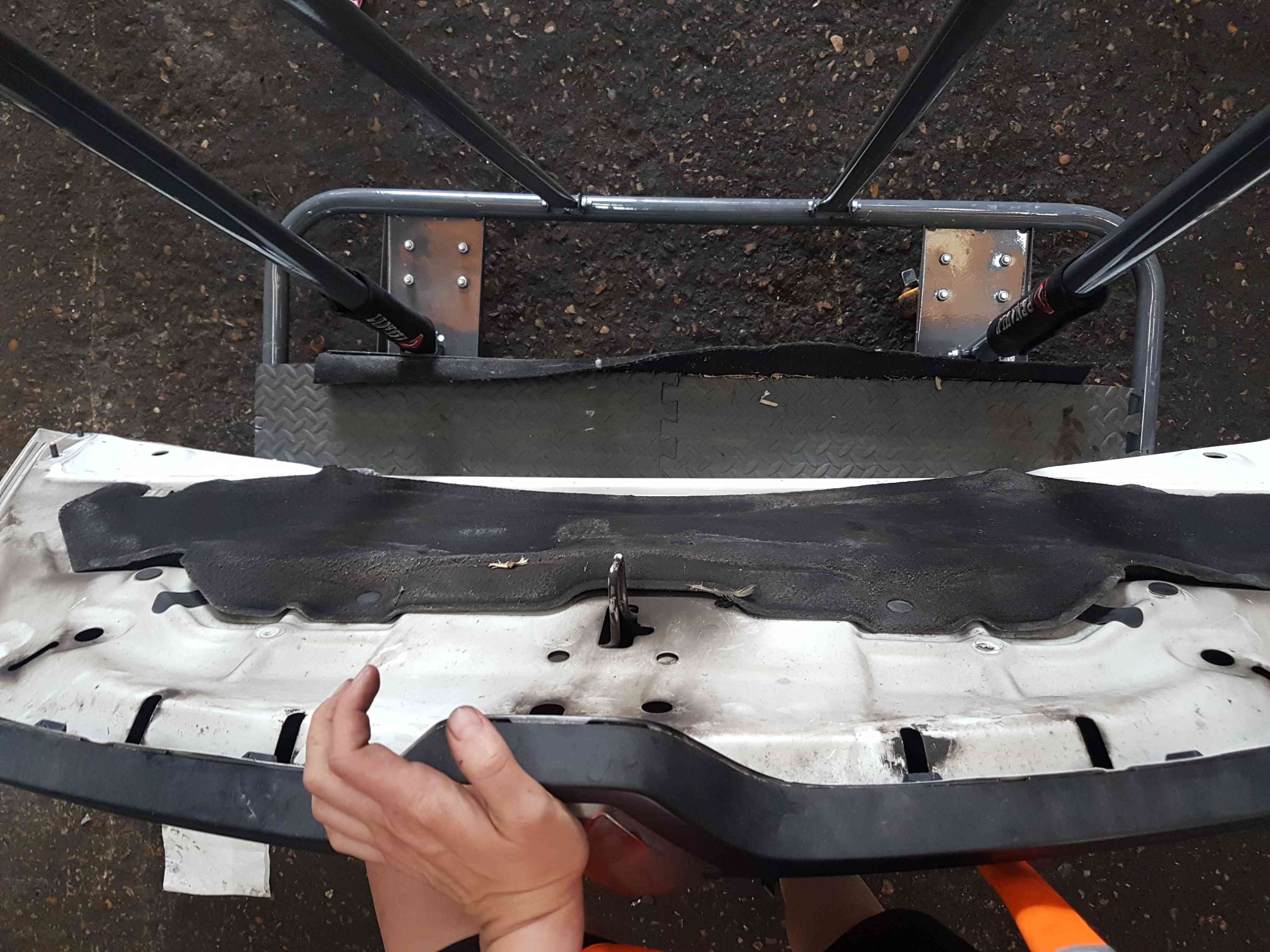 Thumb 8 Renault Trafic MK3 2014-2019 Front Bumper Wing ICE White Ov369