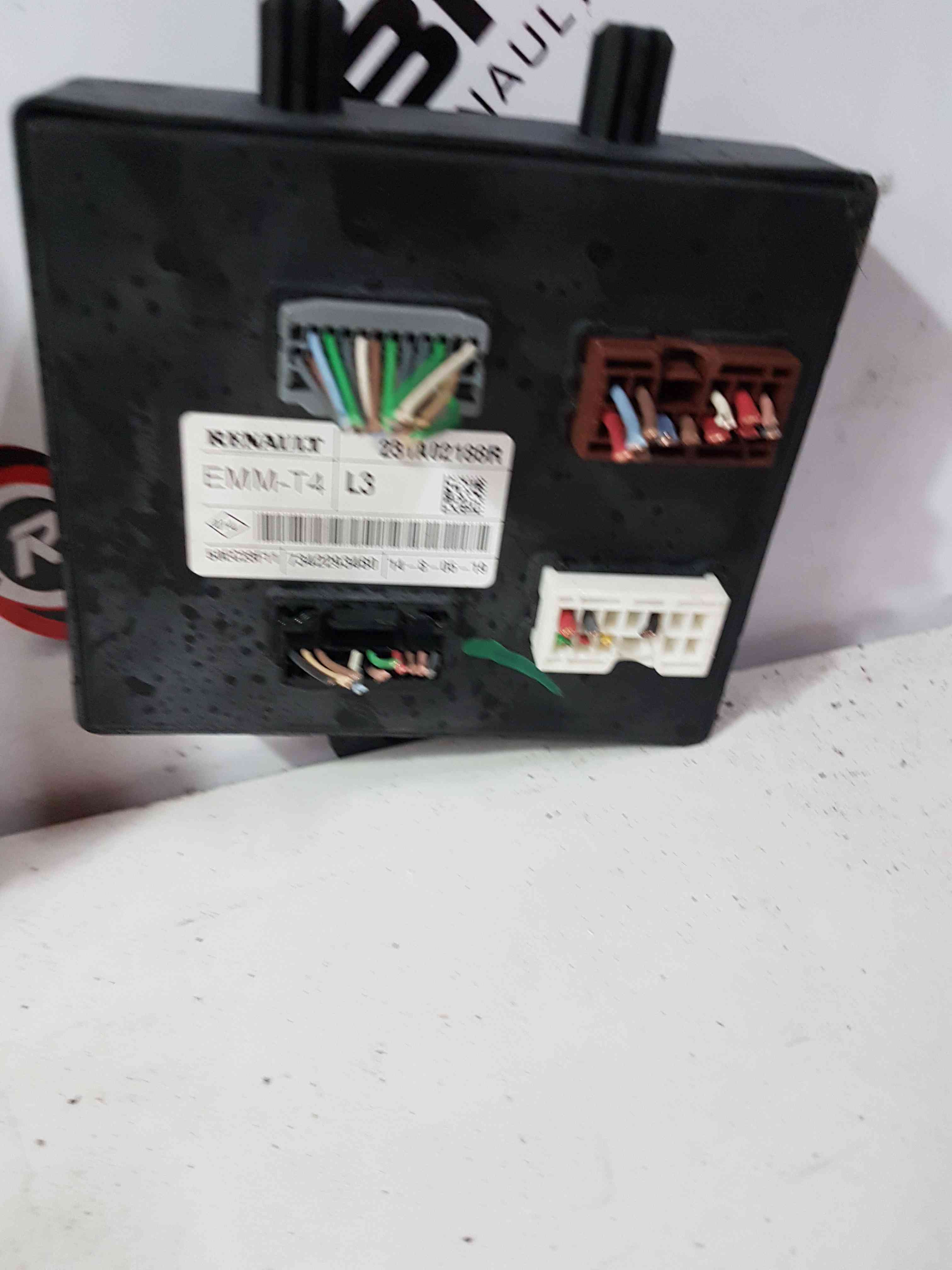 Thumb 3 Renault Trafic MK3 2014-2019 Fuse BOX Uch BCM 231A02188R
