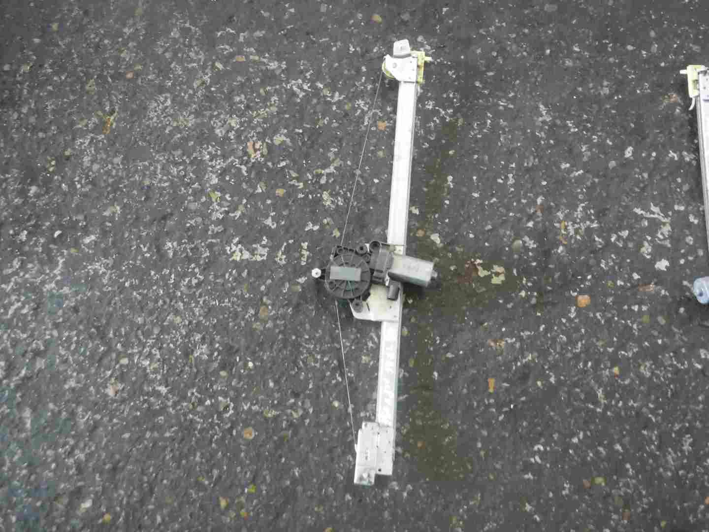 Renault Trafic MPV 2006-2014 Drivers OSF Front Window Motor + Regulator