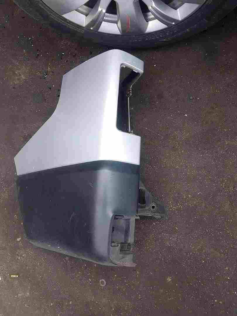 Thumb 2 Renault Trafic MPV 2014-2018 Passenger NSR Rear Bumper Corner Trim Silver Ted69