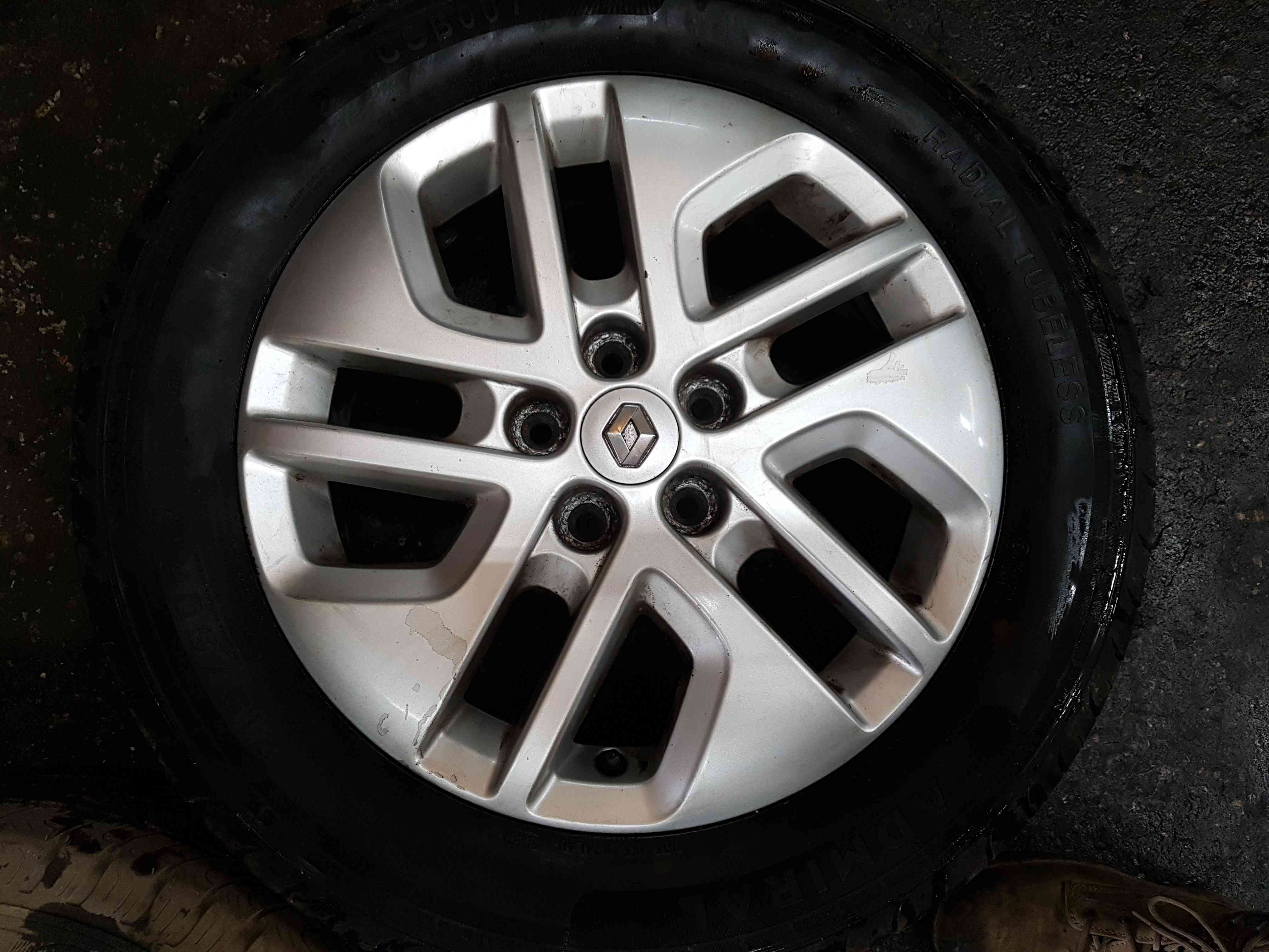 Thumb 7 Renault Trafic Sport MK3 2014-2018 Alloy Wheel 17Inch 215 60 17 4/5 5Mm