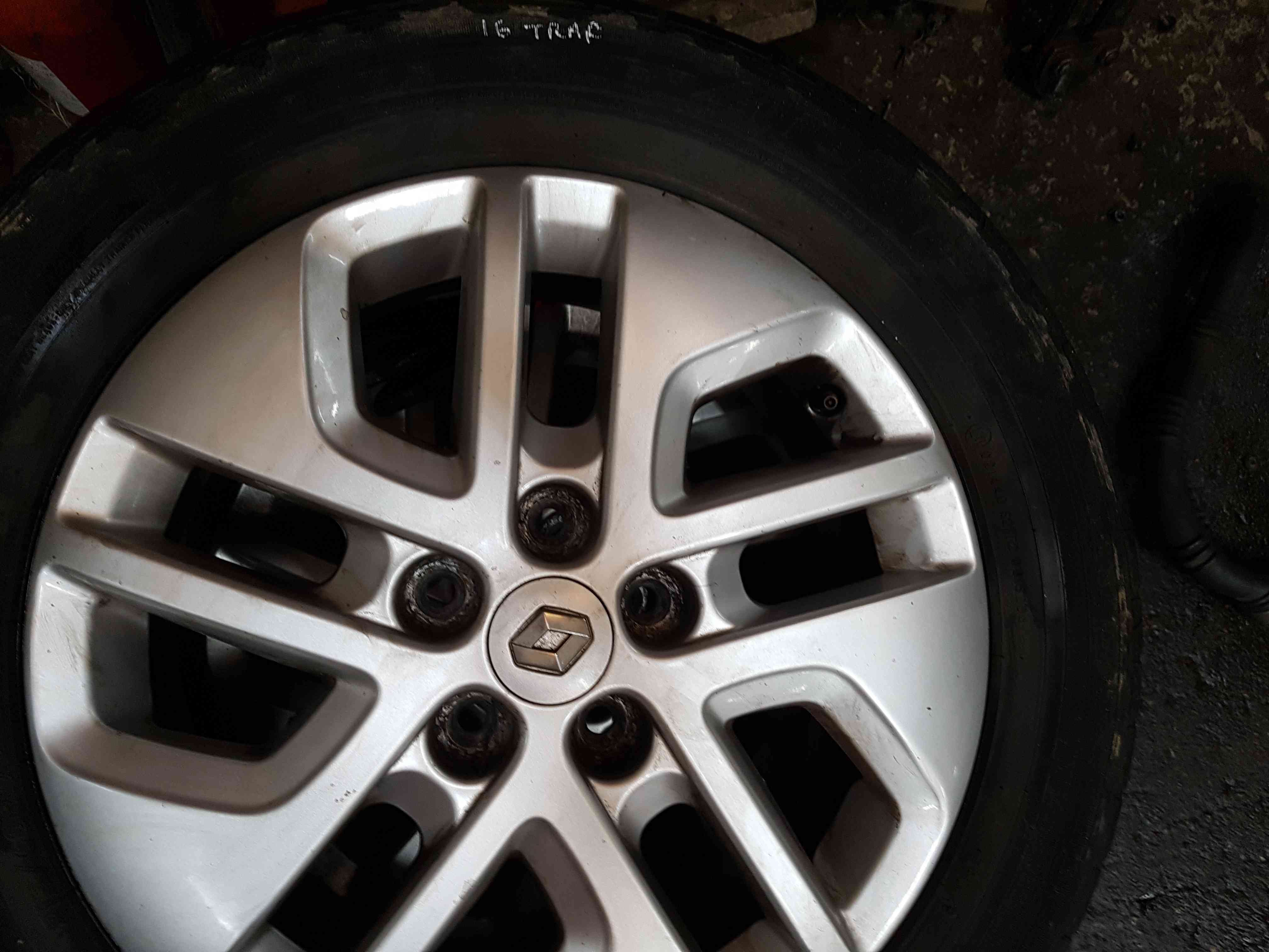 Thumb 3 Renault Trafic Sport MK3 2014-2018 Alloy Wheel 17Inch 4/5
