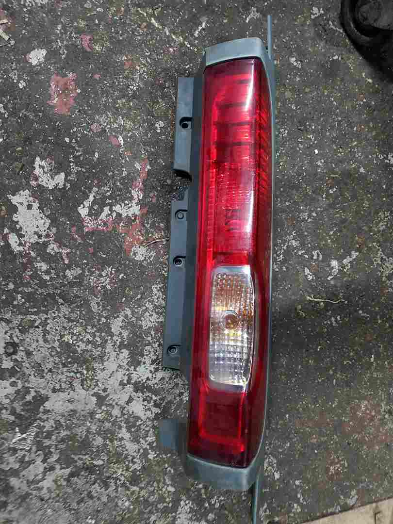 Thumb 3 Renault Trafic VAN 2006-2014 Drivers OSR Rear Light Lens