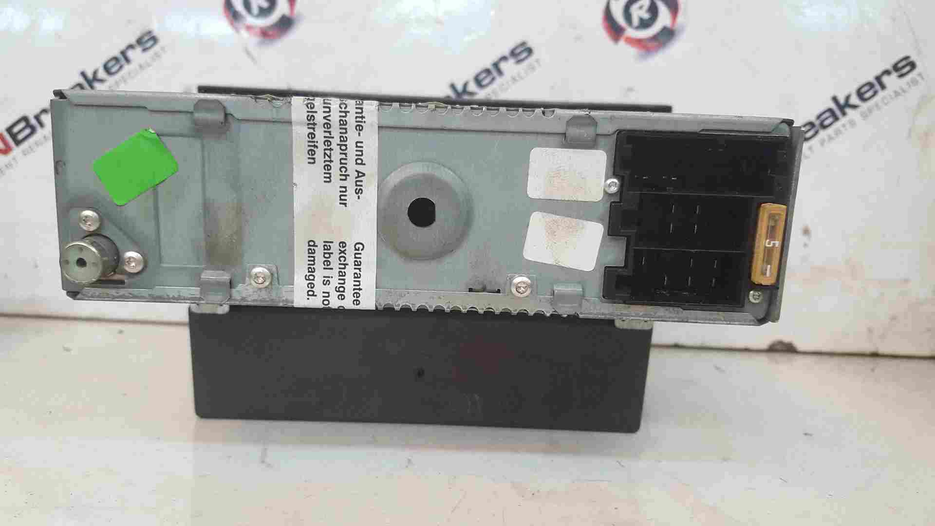 Thumb 3 Renault Trafic Vivaro 2001-2006 Radio Tape Player + Cubby