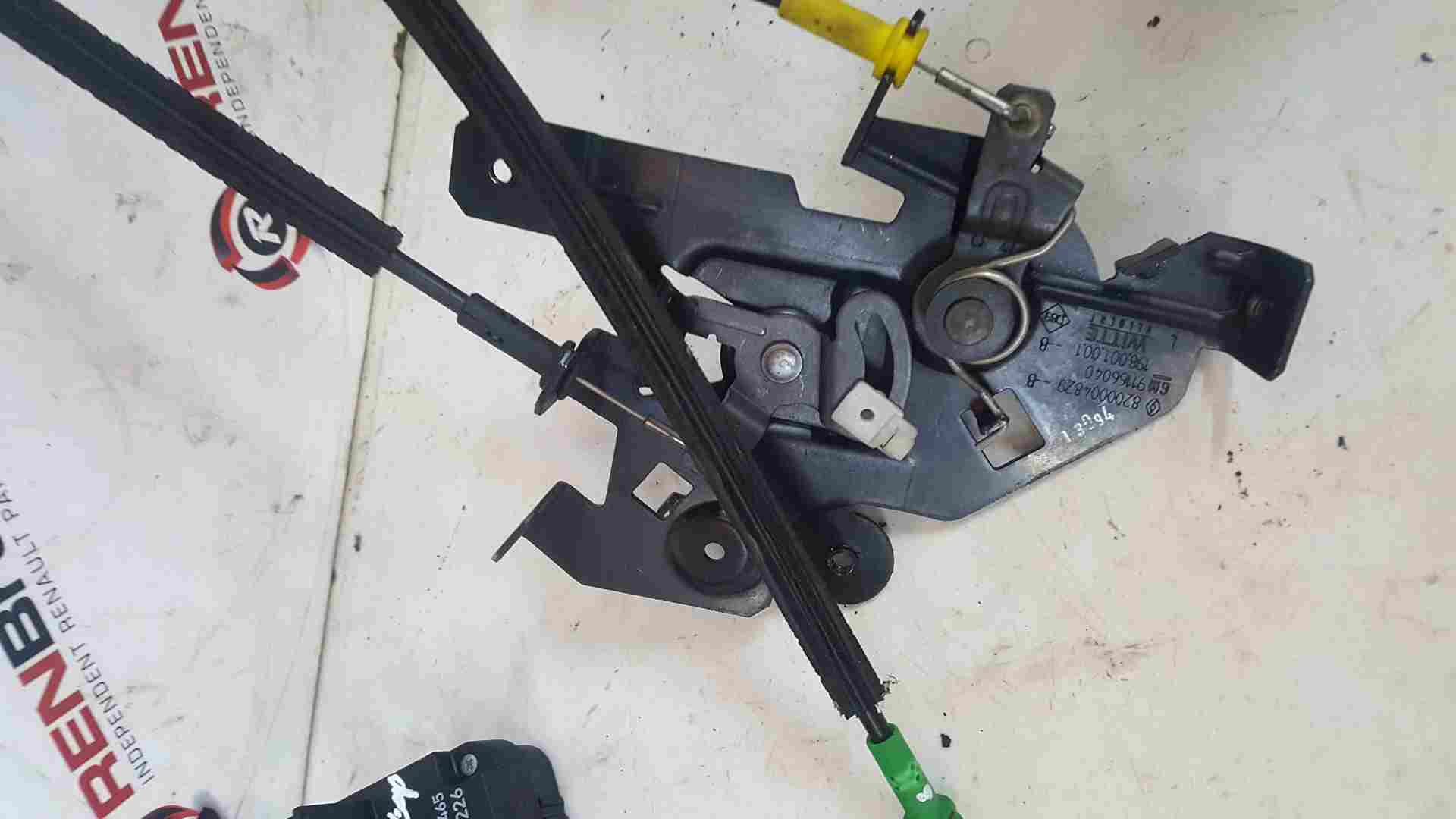 Thumb 6 Renault Trafic Vivaro 2001-2006 Right Os Sliding Door Lock Mechanism + Cables