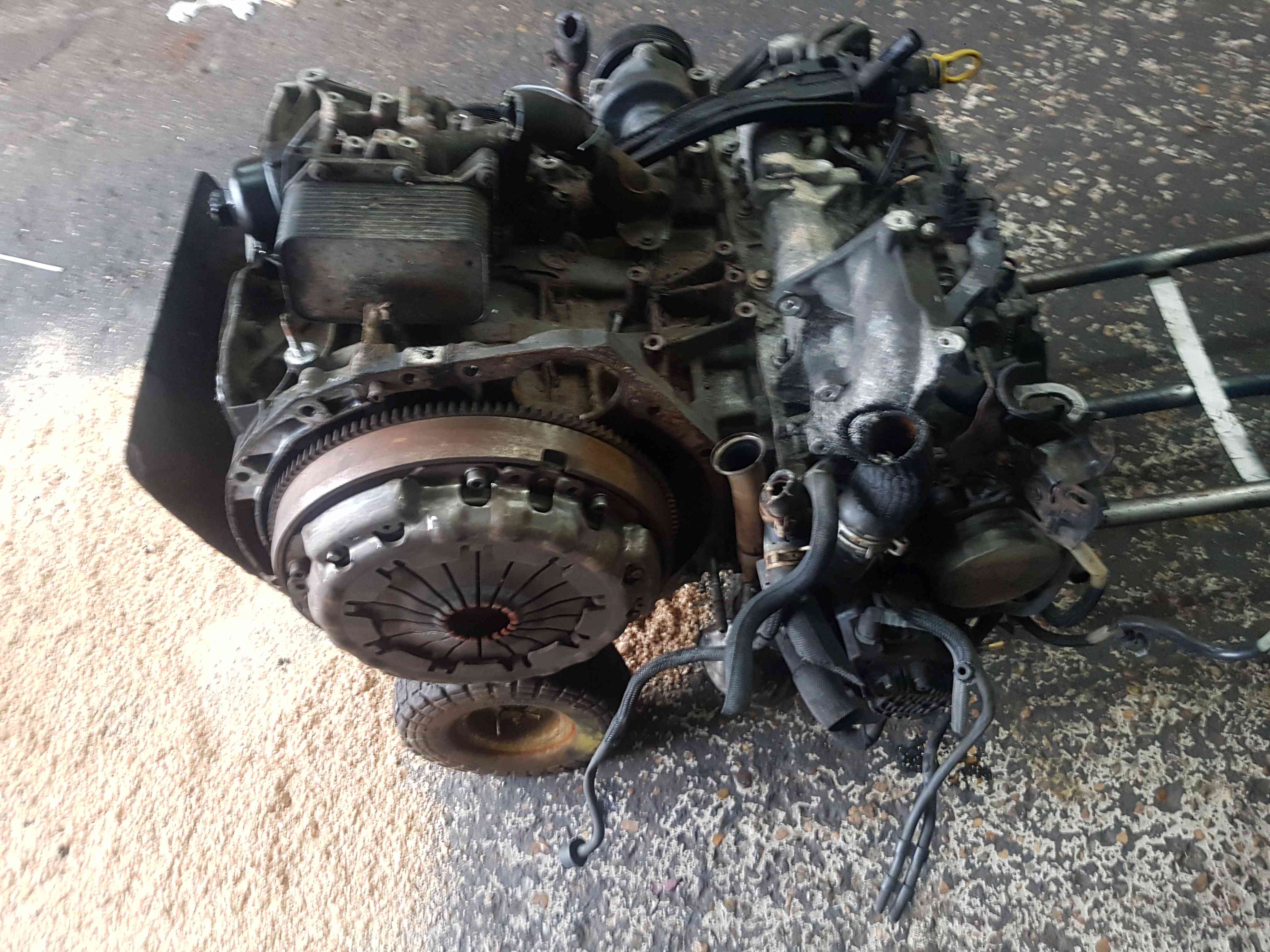 Thumb 4 Renault Trafic Vivaro Nissan Primastar 2006-2014 2.0 DCI Engine M9R 692