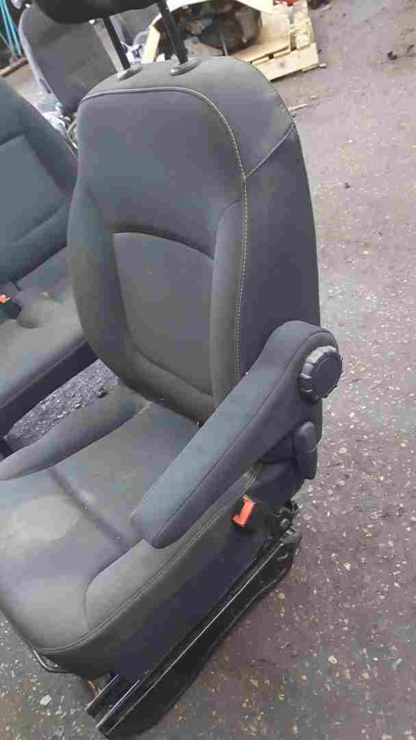 Thumb 4 Renault Trafic MK3 2014-2018 Drivers Seat No Rips Black With Arm Rest Vivaro