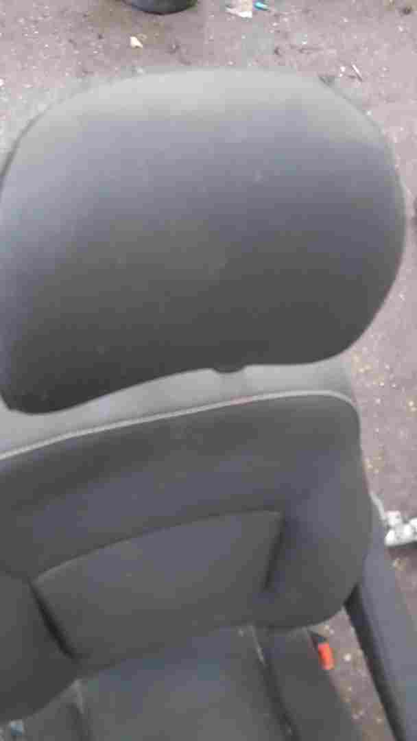 Thumb 6 Renault Trafic MK3 2014-2018 Drivers Seat No Rips Black With Arm Rest Vivaro
