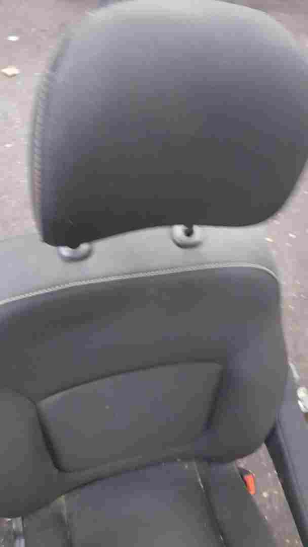 Thumb 7 Renault Trafic MK3 2014-2018 Drivers Seat No Rips Black With Arm Rest Vivaro