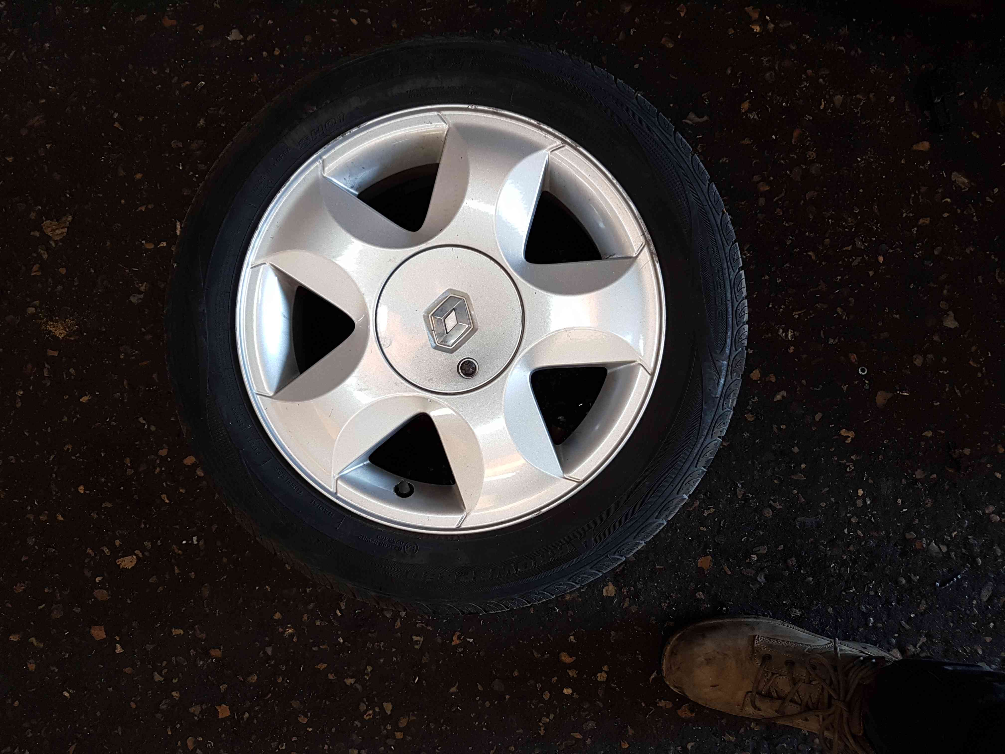 Thumb 4 Renault Twingo  2007-2011 Alloy Wheel 15Inch 185 55 15 4/5
