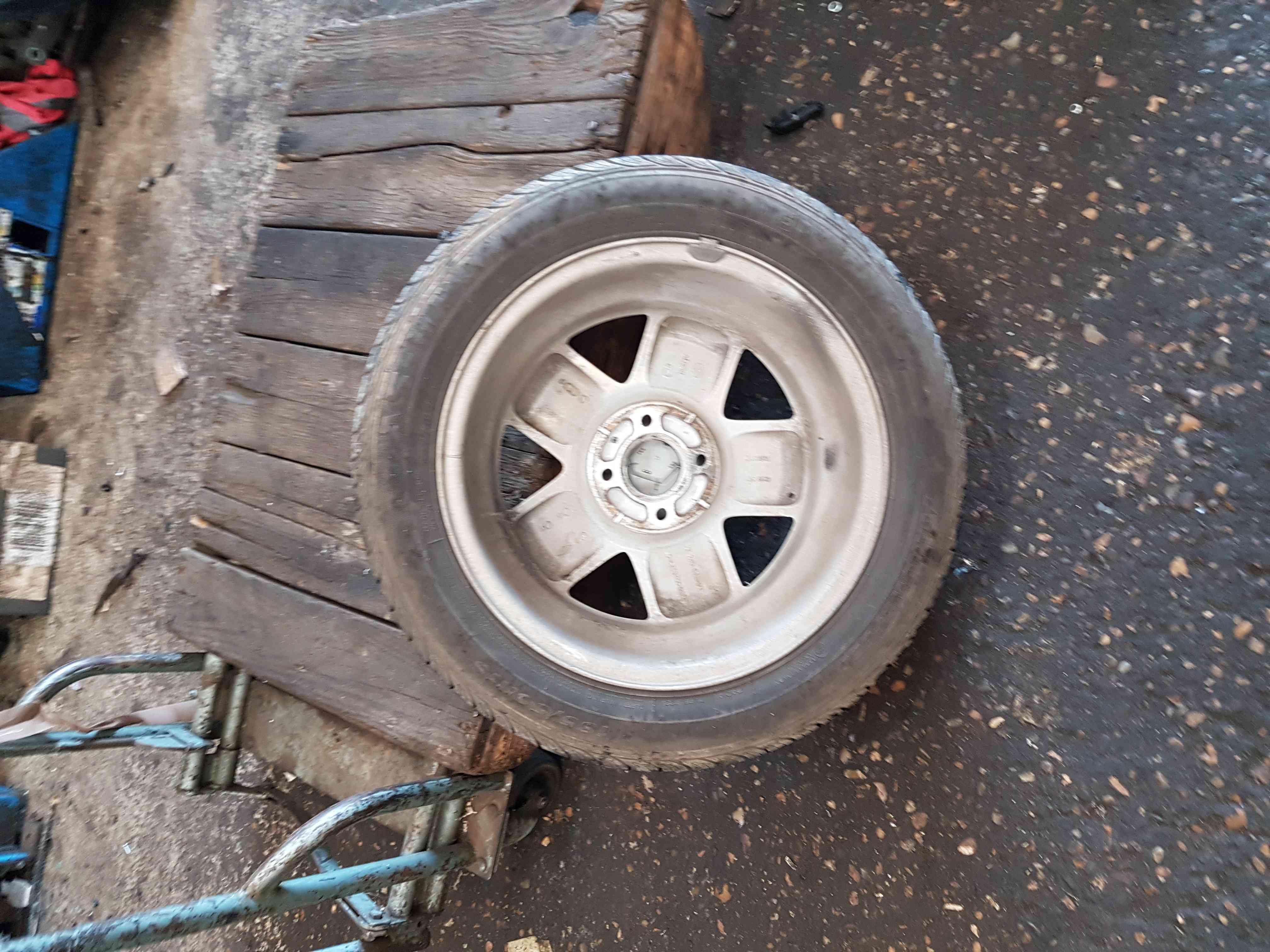 Thumb 5 Renault Twingo  2007-2011 Alloy Wheel 15Inch 185 55 15 4/5