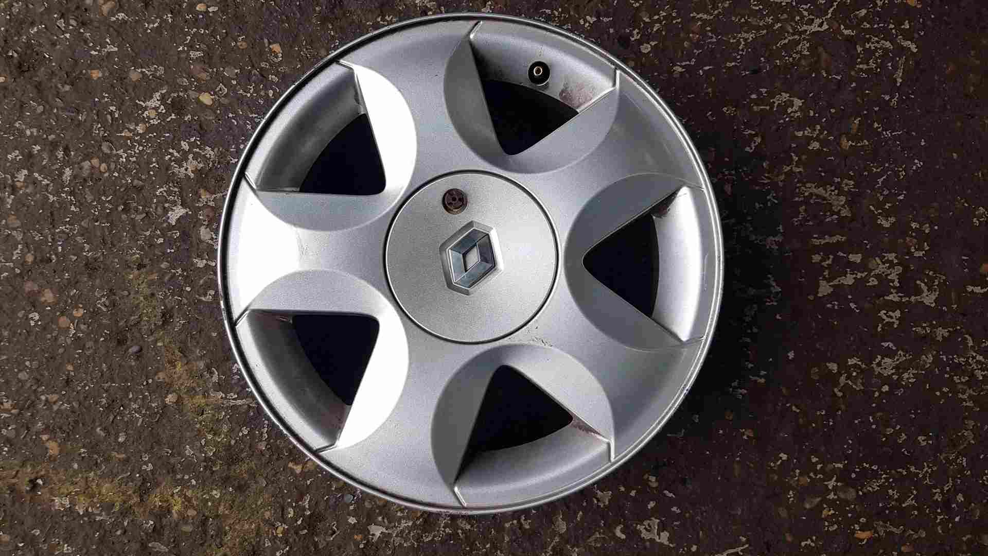 Thumb 3 Renault Twingo 2007-2011 Alizar Alloy Wheel 15Inch 8200449952 4/5 403003019R