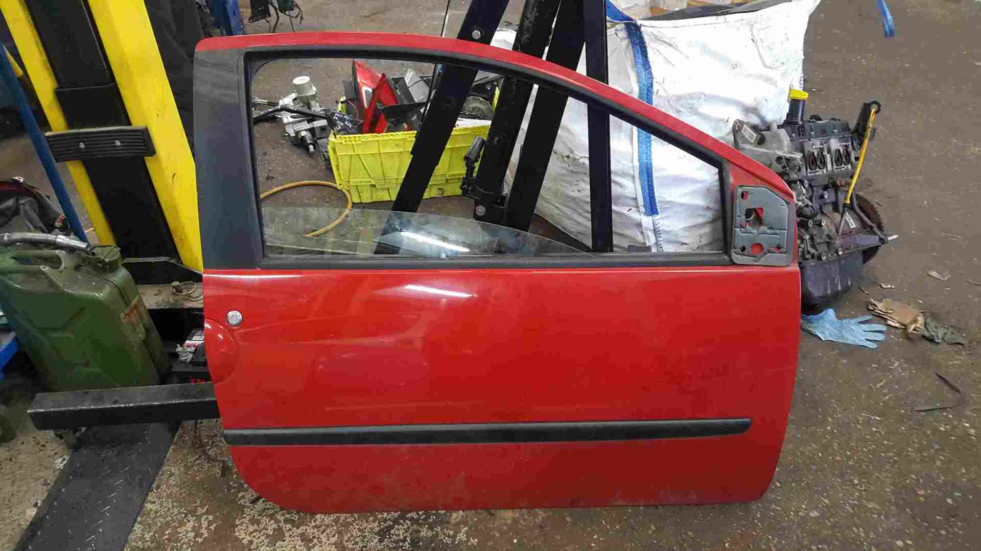 Renault Twingo 2007-2011 Drivers OSF Front Door Red OV727