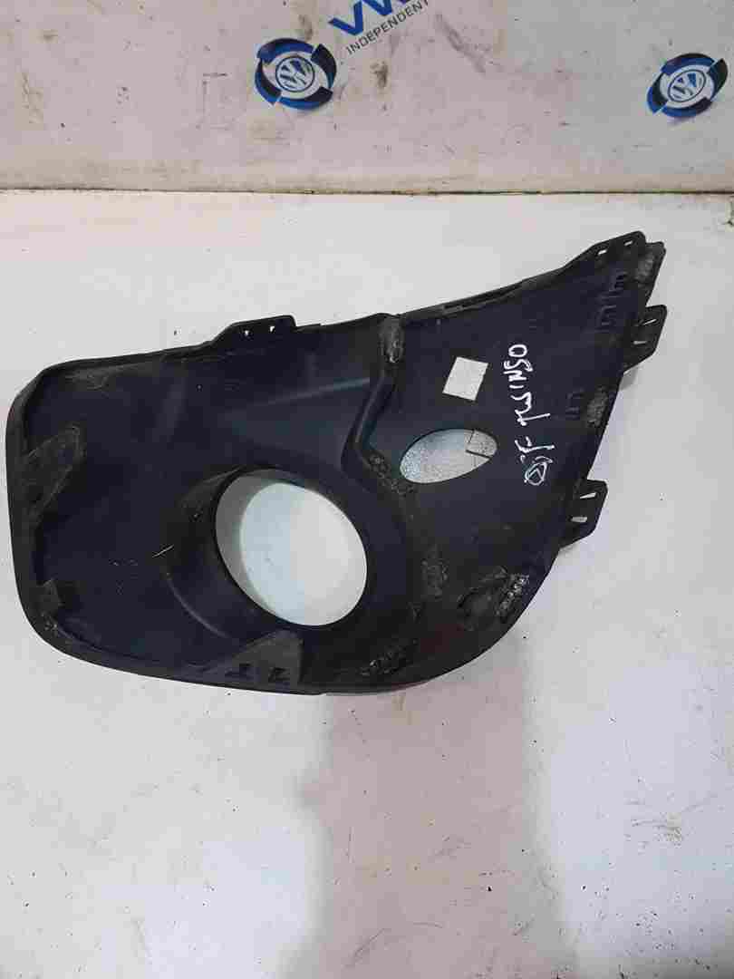 Thumb 4 Renault Twingo 2007-2011 Drivers OSF Front FOG Light Surround Bumper