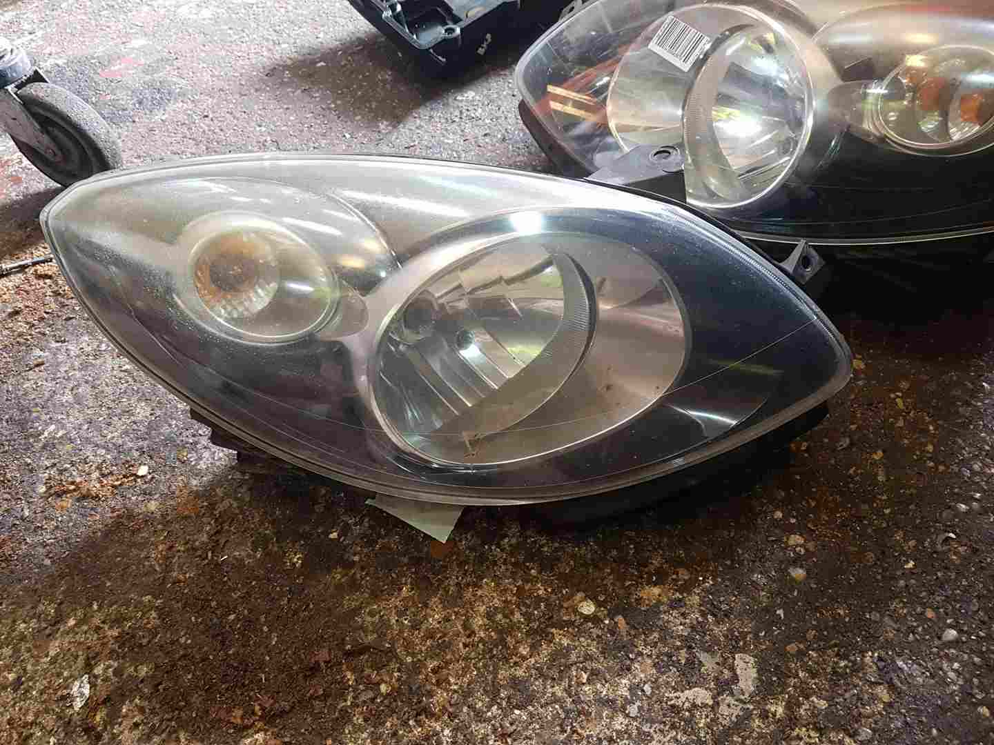Renault Twingo 2007-2011 Drivers OSF Front Headlight Lens