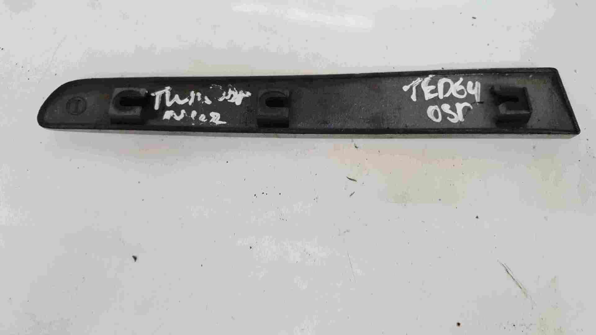 Thumb 2 Renault Twingo 2007-2011 Drivers OSR Rear Moulding Trim Silver TED69 8200365845