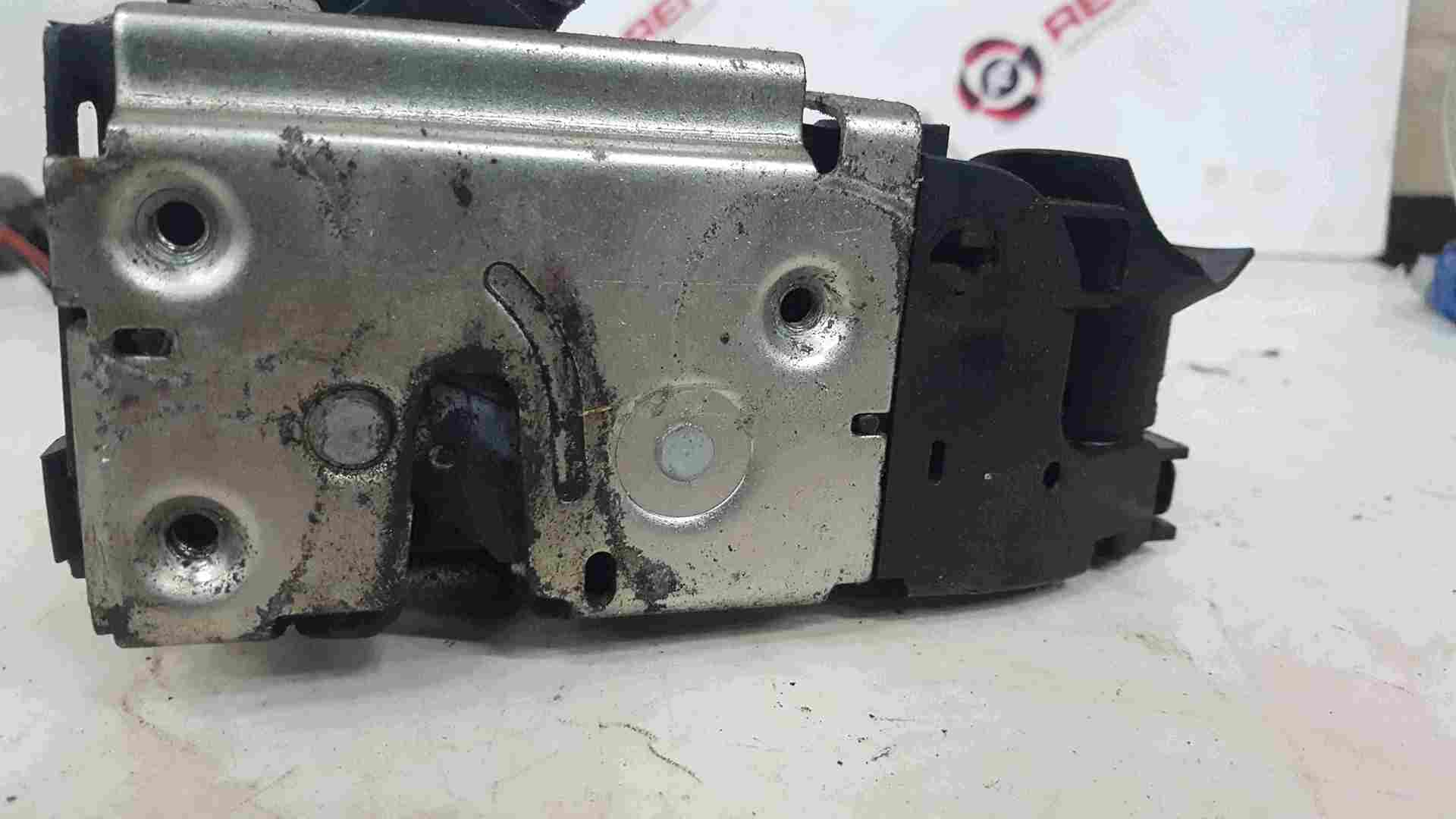 Thumb 3 Renault Twingo 2007-2011 Passenger NSF Front Door Lock Mechanism