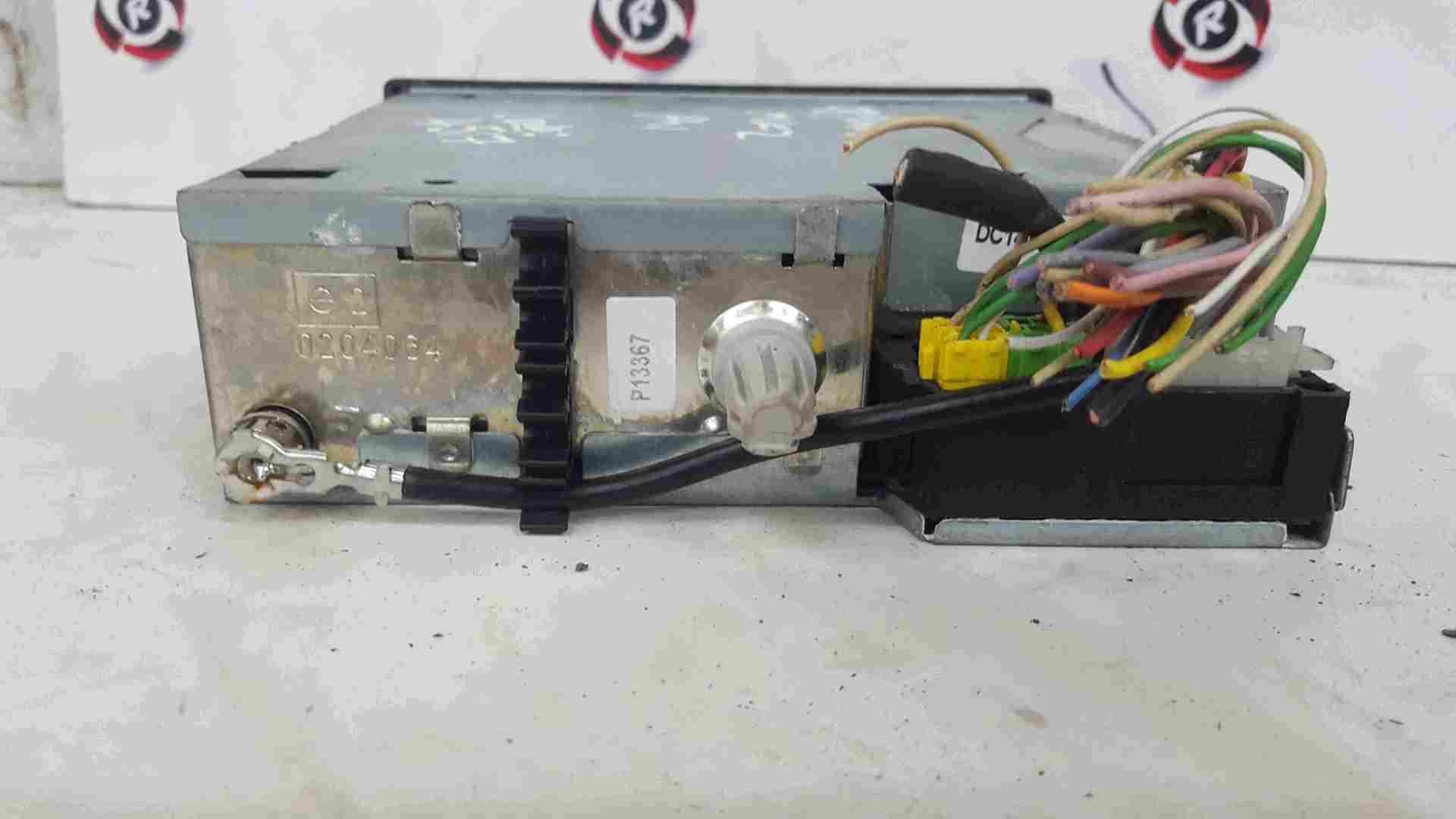 Thumb 4 Renault Twingo 2007-2011 Radio Cd Player Tuner List 8200446233
