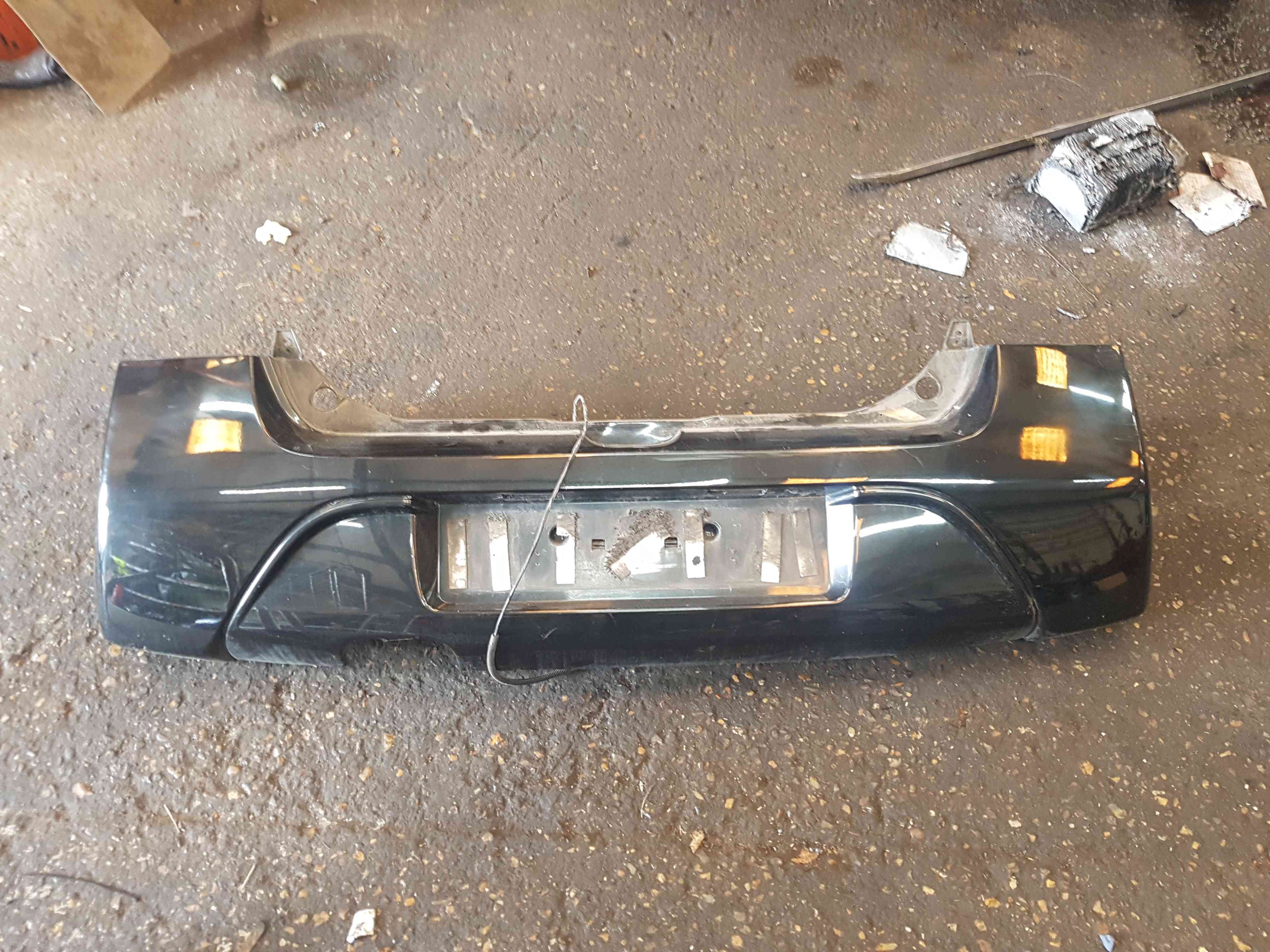 Renault Twingo 2007-2011 Rear Bumper Black 676