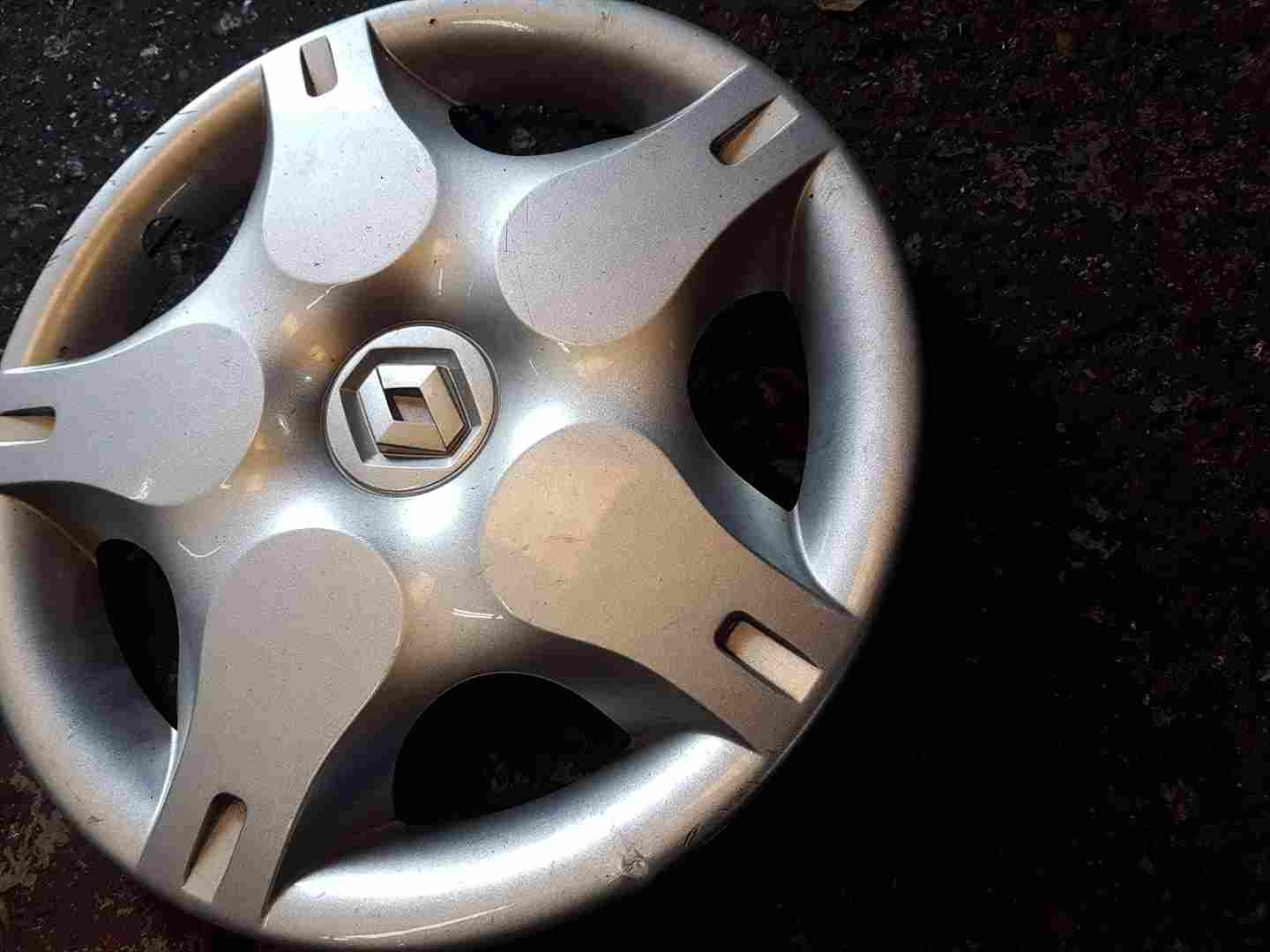 Thumb 3 Renault Twingo 2007-2011 Steel  Centre CAP Cover HUB 403154650R
