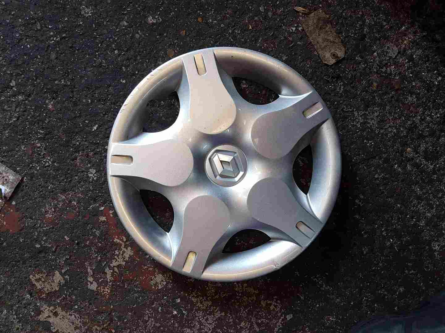 Thumb 6 Renault Twingo 2007-2011 Steel  Centre CAP Cover HUB 403154650R