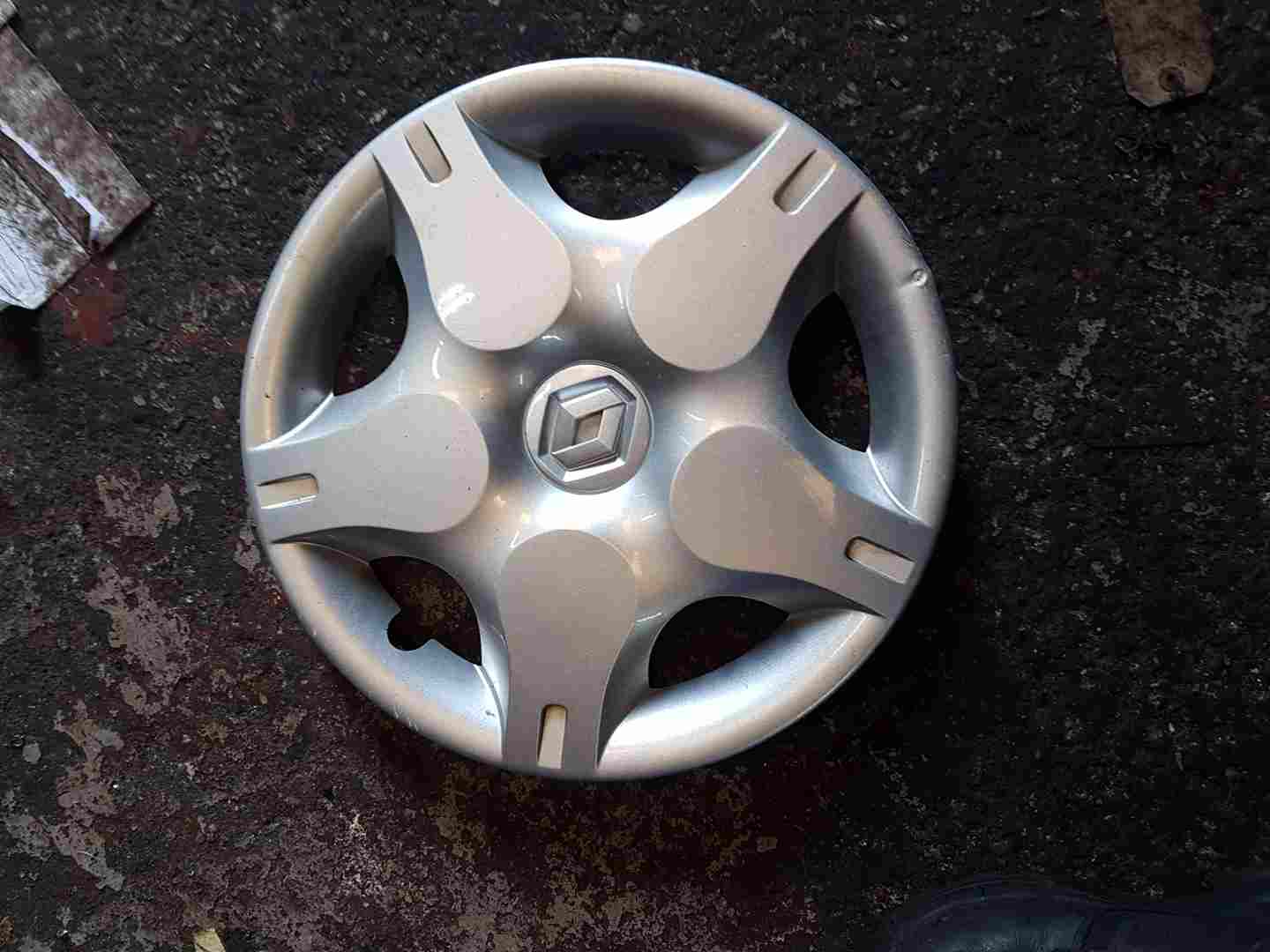 Thumb 9 Renault Twingo 2007-2011 Steel  Centre CAP Cover HUB 403154650R