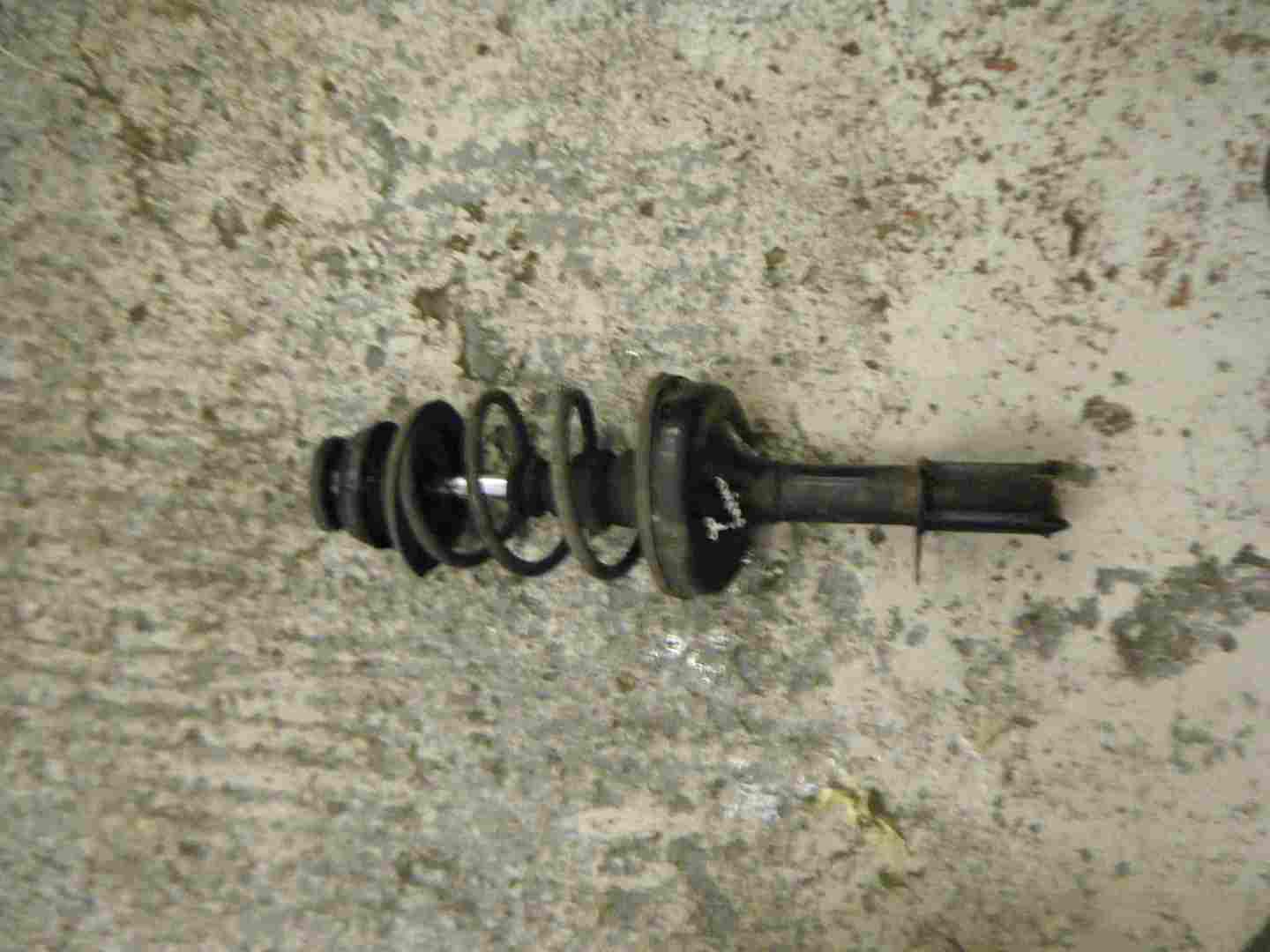 Renault Twingo 2007-2012 Passenger Drivers Front Shock Absorber Spring Strut